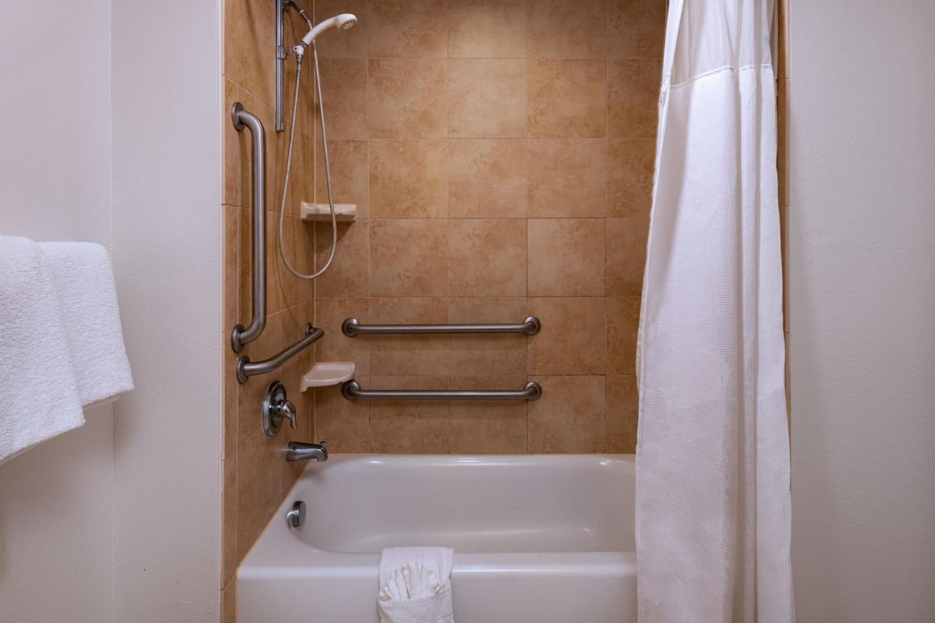 Residence Inn Beaumont gallery photo in Beaumont, TX — image 9