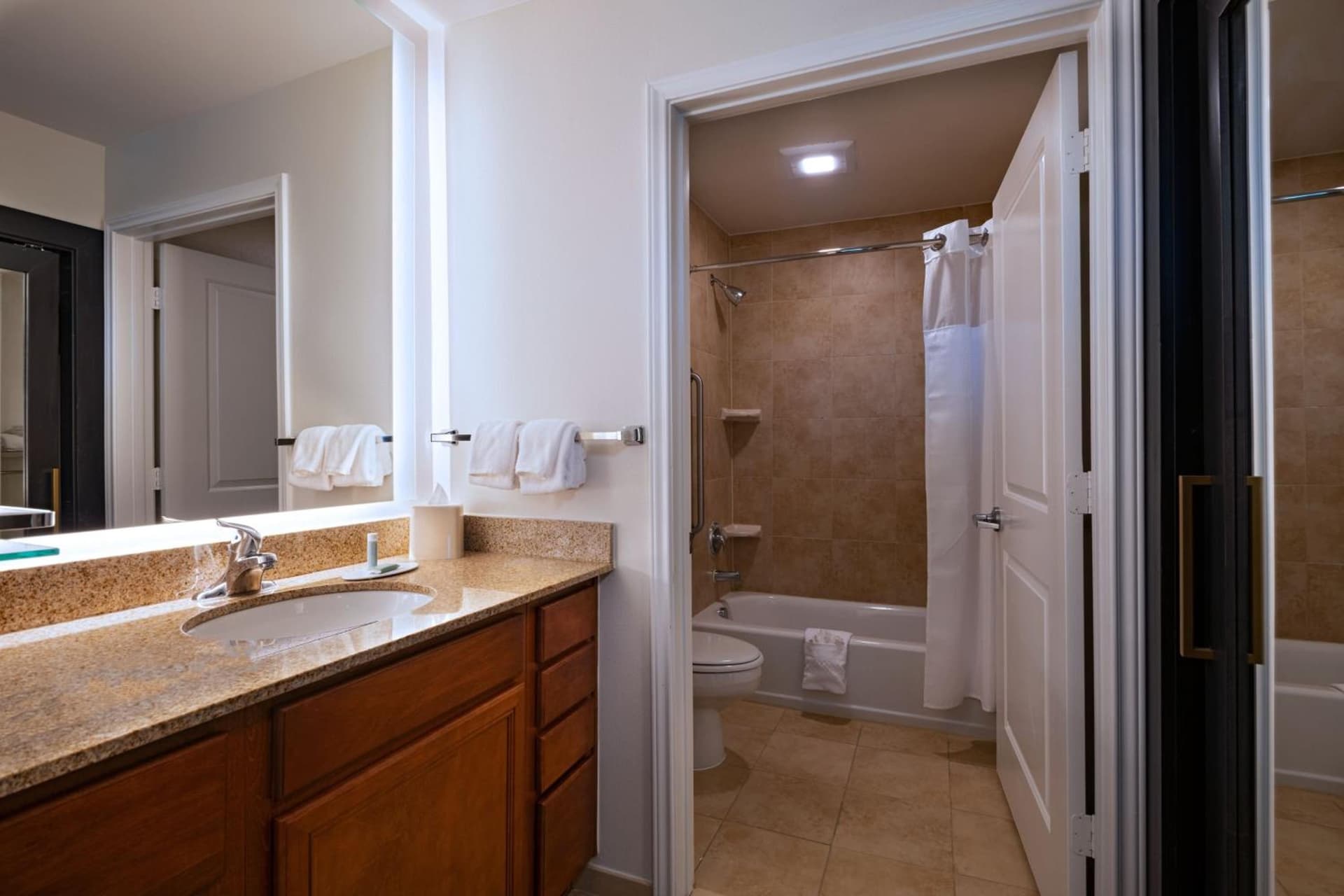 Residence Inn Beaumont gallery photo in Beaumont, TX — image 8