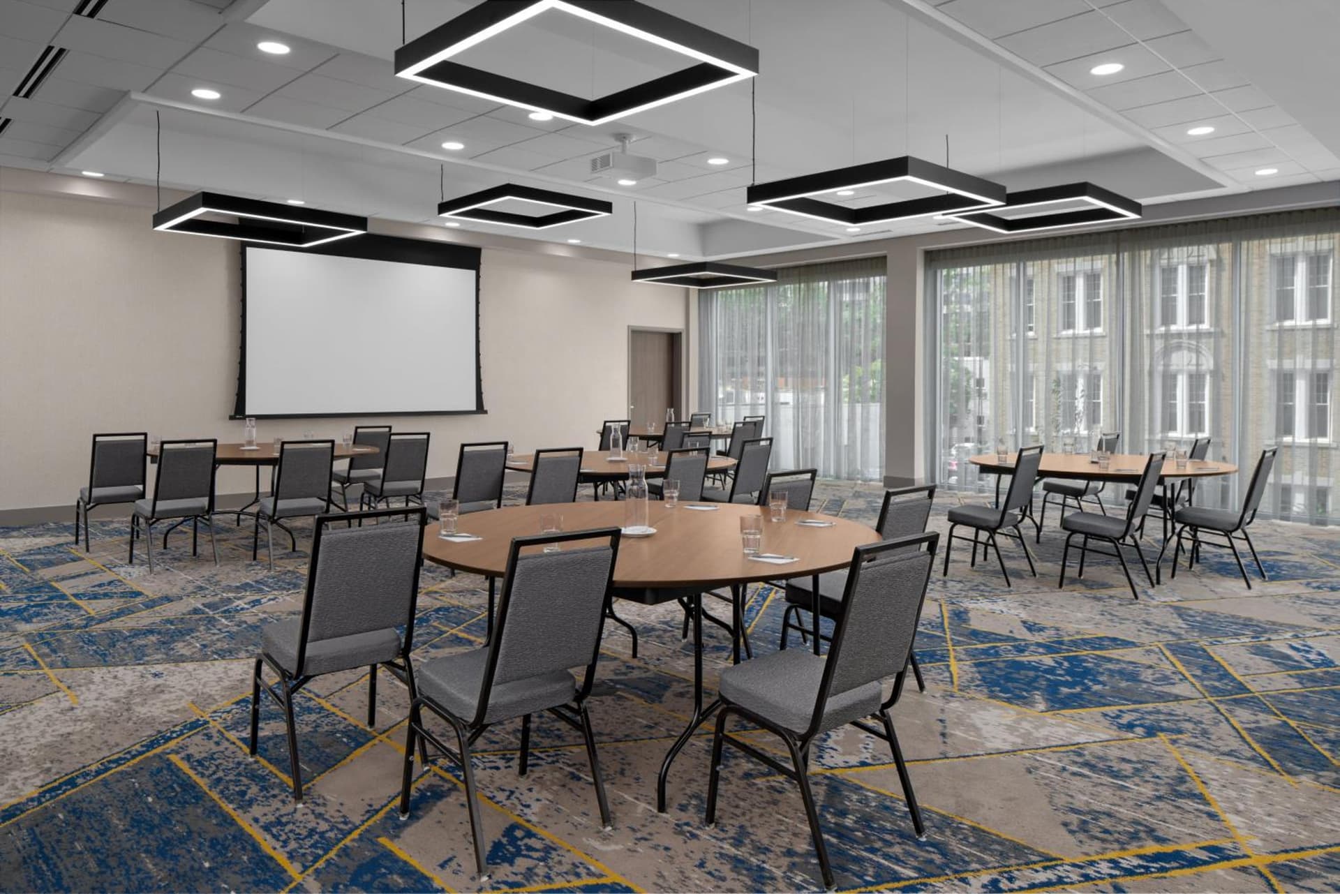 Homewood Suites By Hilton Charlotte Uptown First Ward gallery photo in Charlotte, NC — image 77