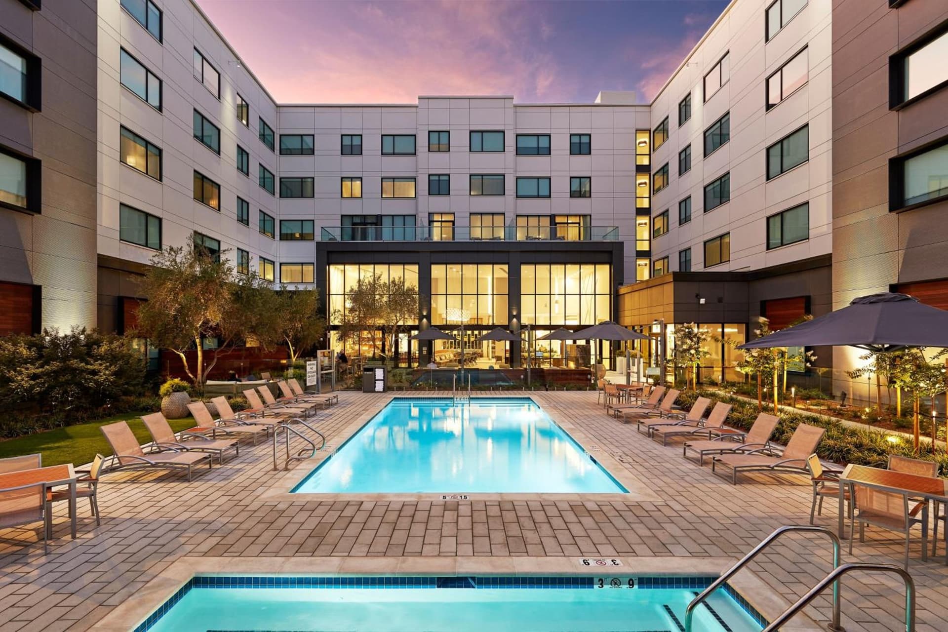 Element Santa Clara interior in Santa Clara, CA — gallery photo 2