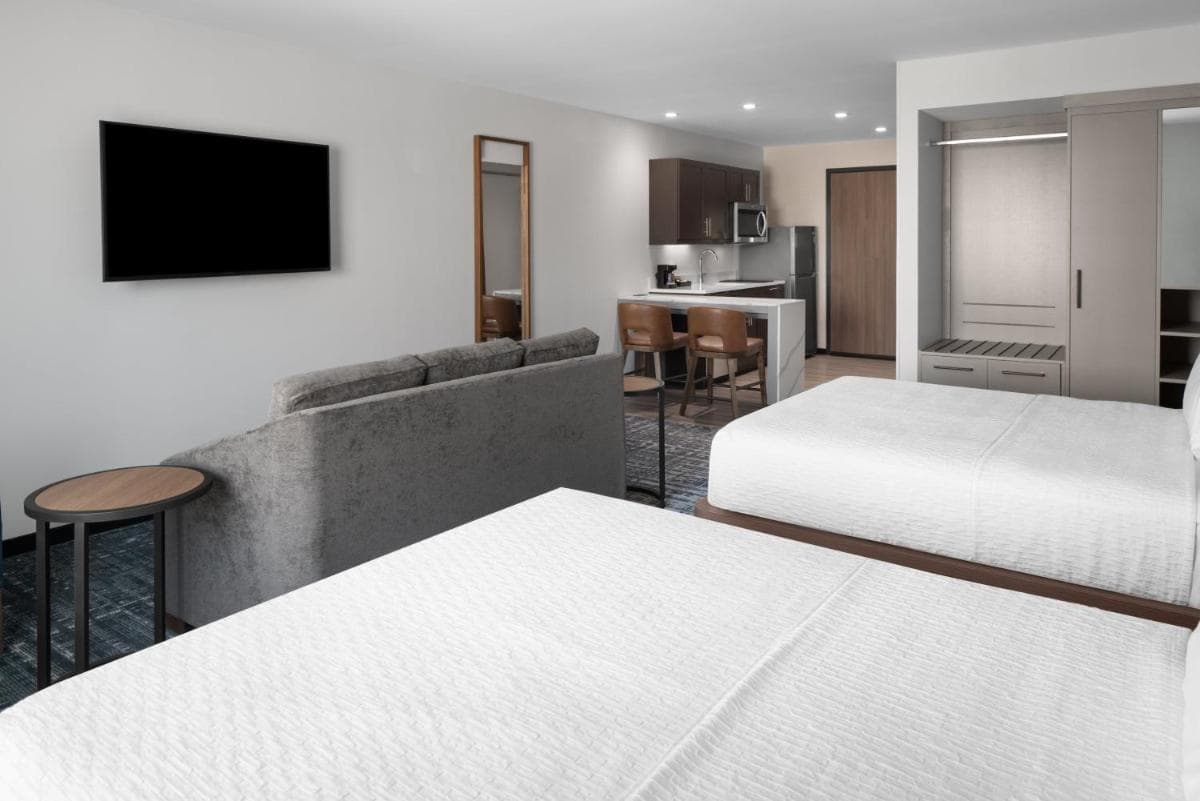 Homewood Suites By Hilton Charlotte Uptown First Ward gallery photo in Charlotte, NC — image 88