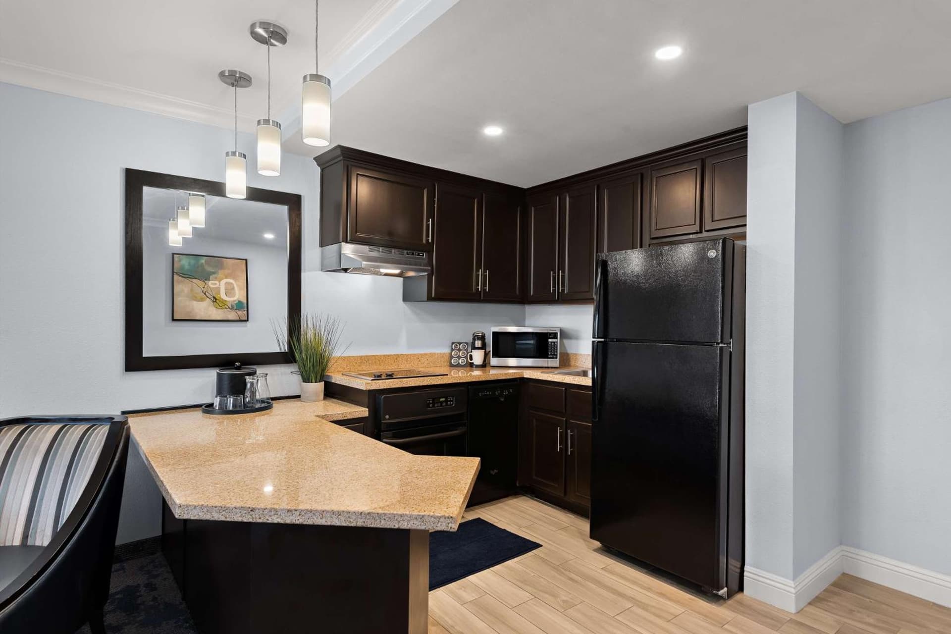 City Express by Marriott Manhattan Beach property views in Manhattan Beach, CA — gallery photo 3