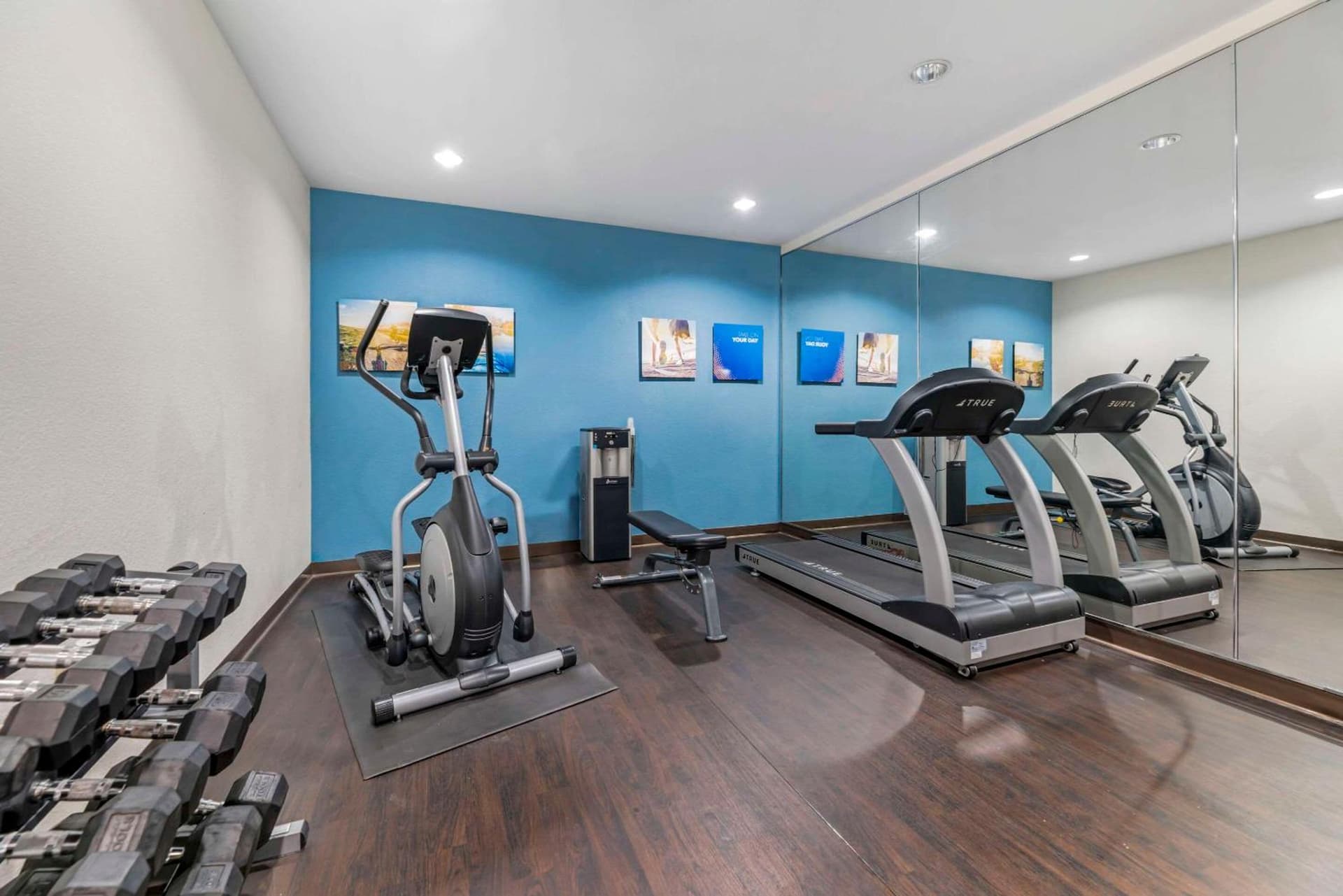 Comfort Suites Lake Geneva East gallery photo in Lake Geneva, WI — image 9