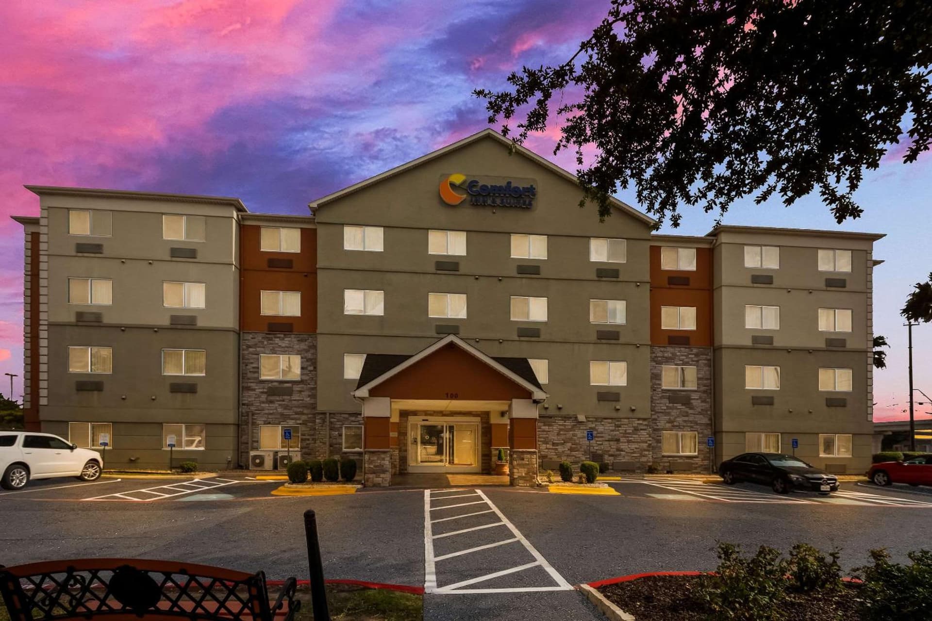 Comfort Inn & Suites Austin North Loop property views in Austin, TX — gallery photo 3