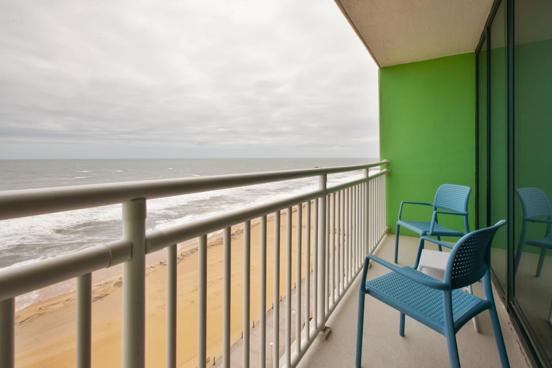 Holiday Inn Va Beach-Oceanside 21st St by IHG gallery photo in Virginia Beach, VA — image 29