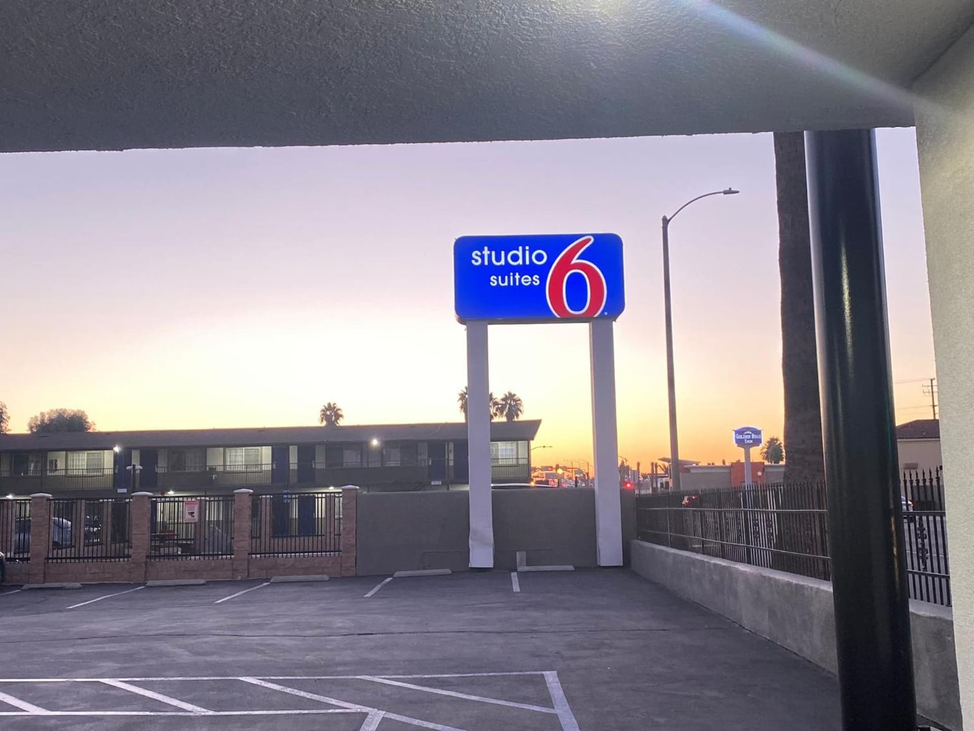 Studio 6 Suites San Bernardino, CA gallery photo in San Bernardino, CA — image 10
