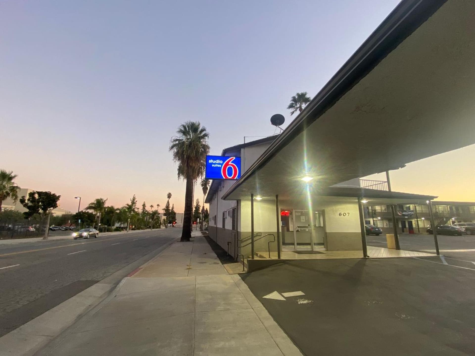 Studio 6 Suites San Bernardino, CA gallery photo in San Bernardino, CA — image 23