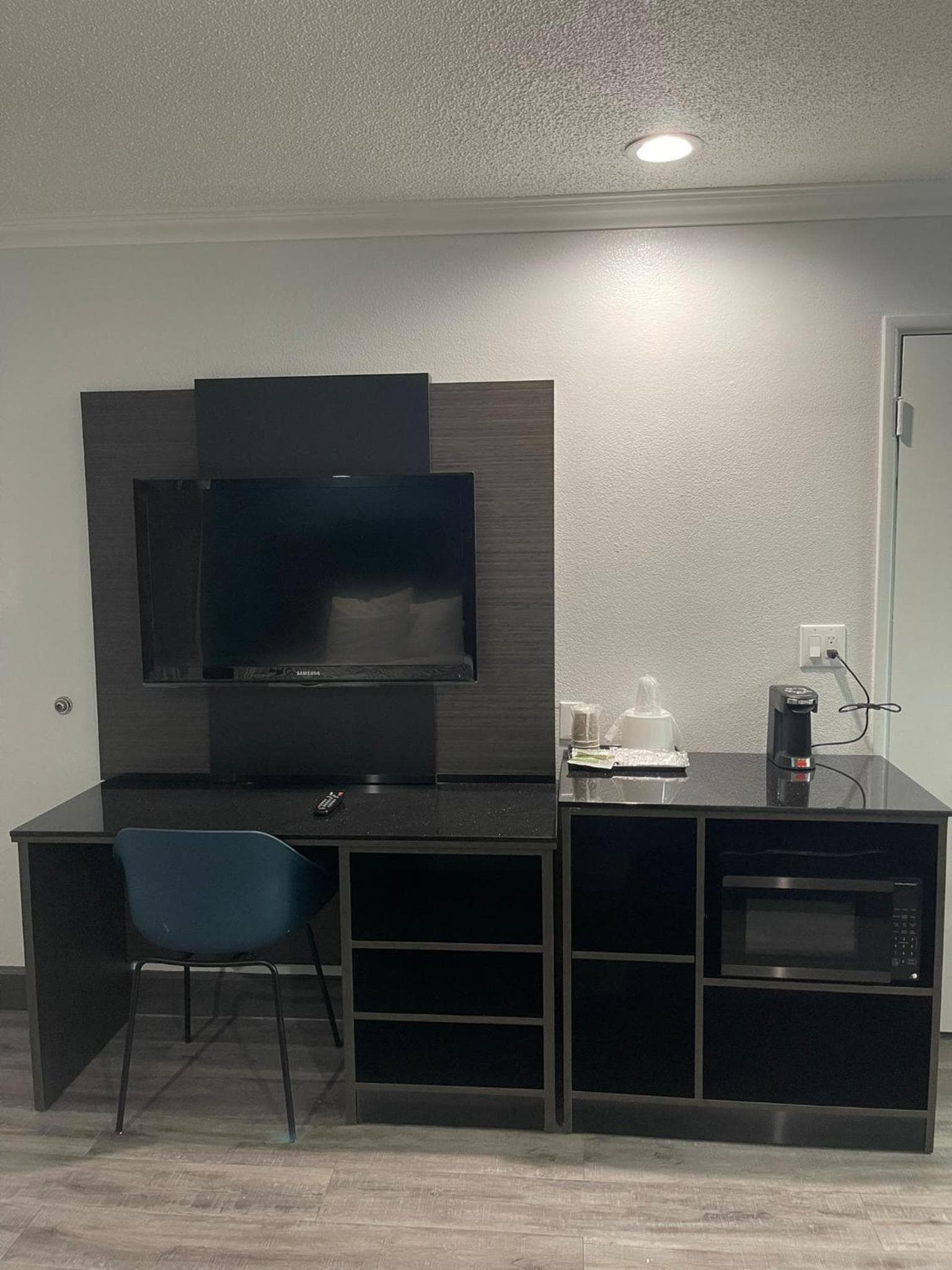 Studio 6 Suites San Bernardino, CA gallery photo in San Bernardino, CA — image 6