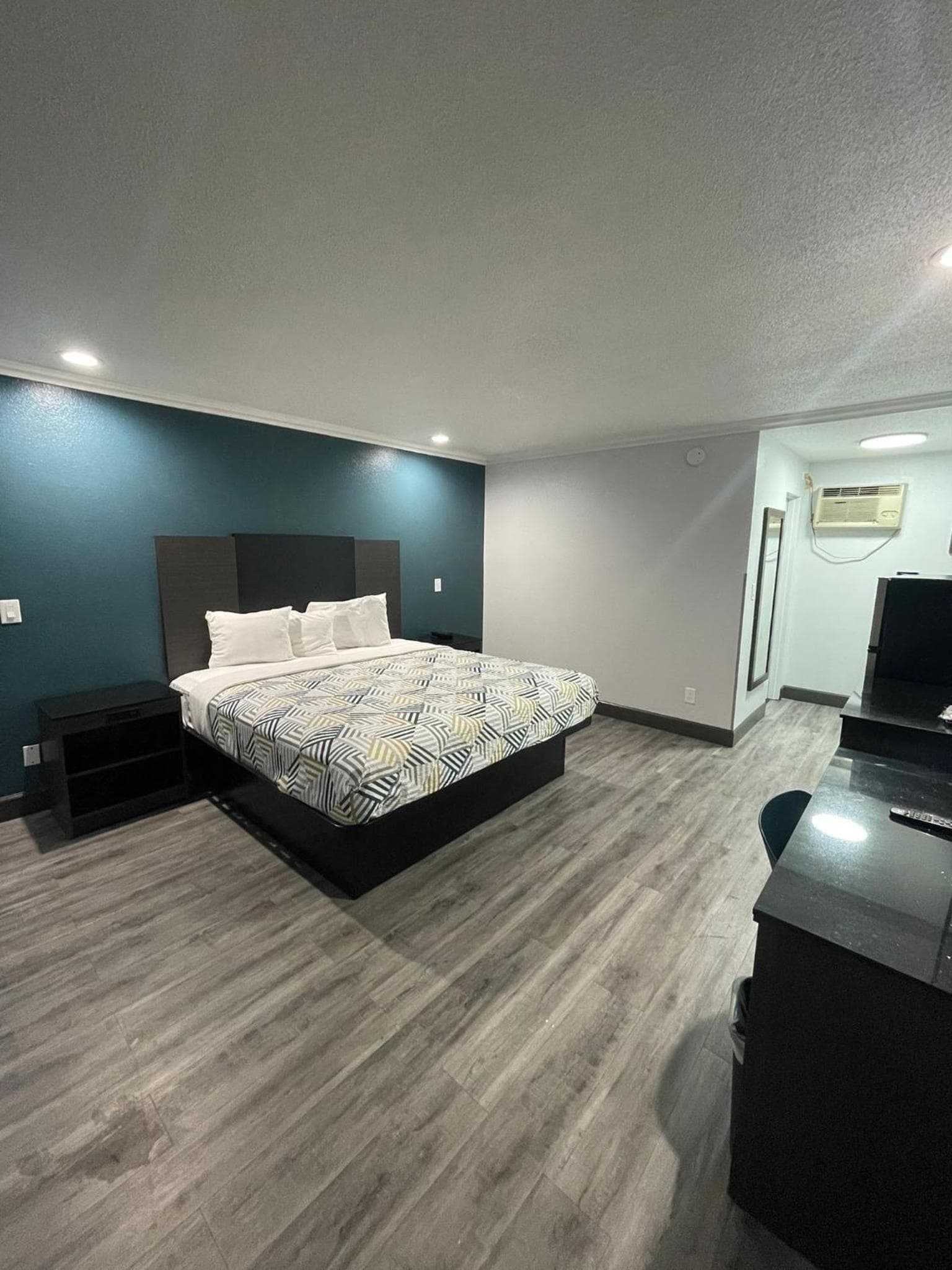 Studio 6 Suites San Bernardino, CA gallery photo in San Bernardino, CA — image 8