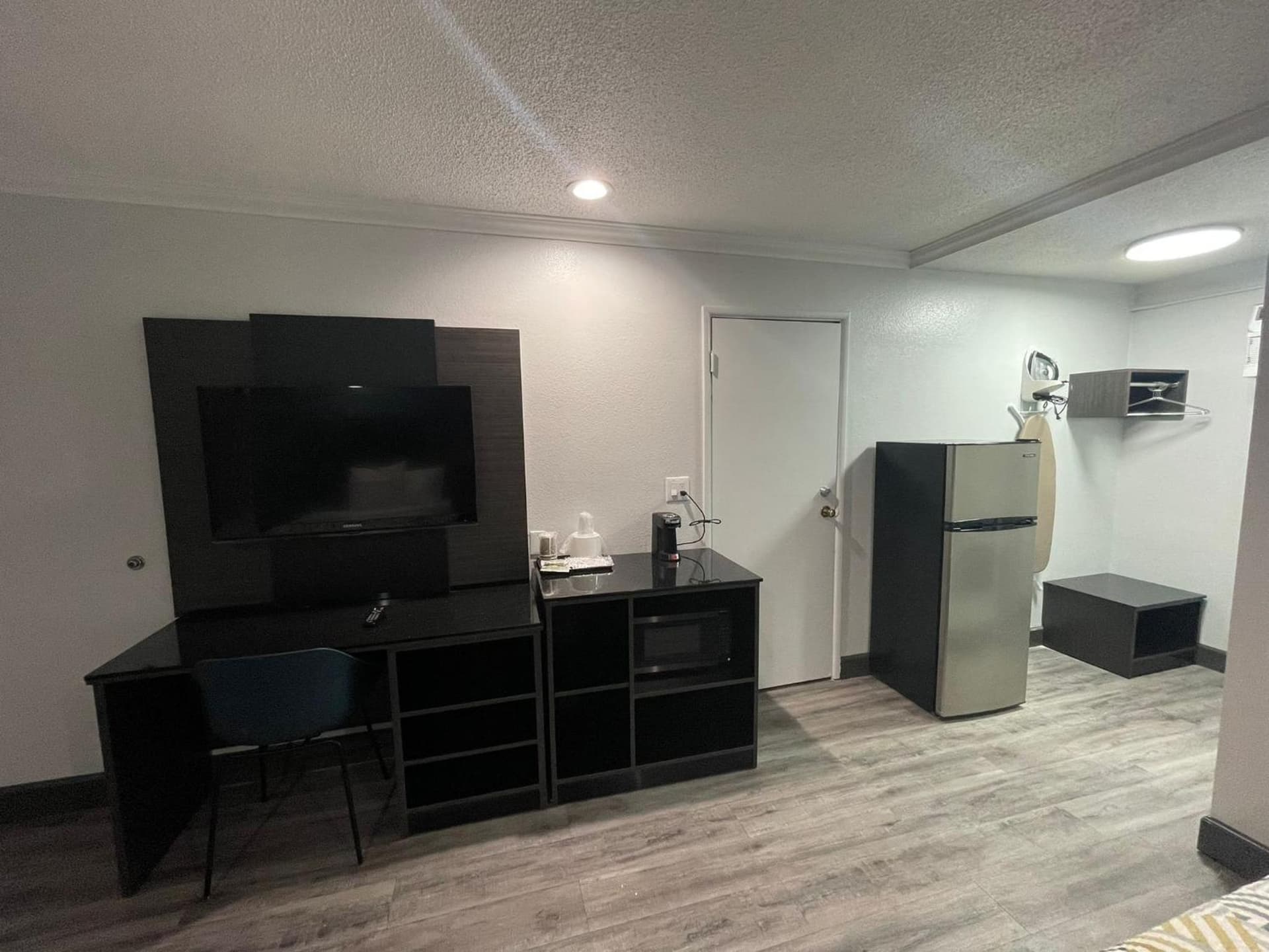 Studio 6 Suites San Bernardino, CA gallery photo in San Bernardino, CA — image 31