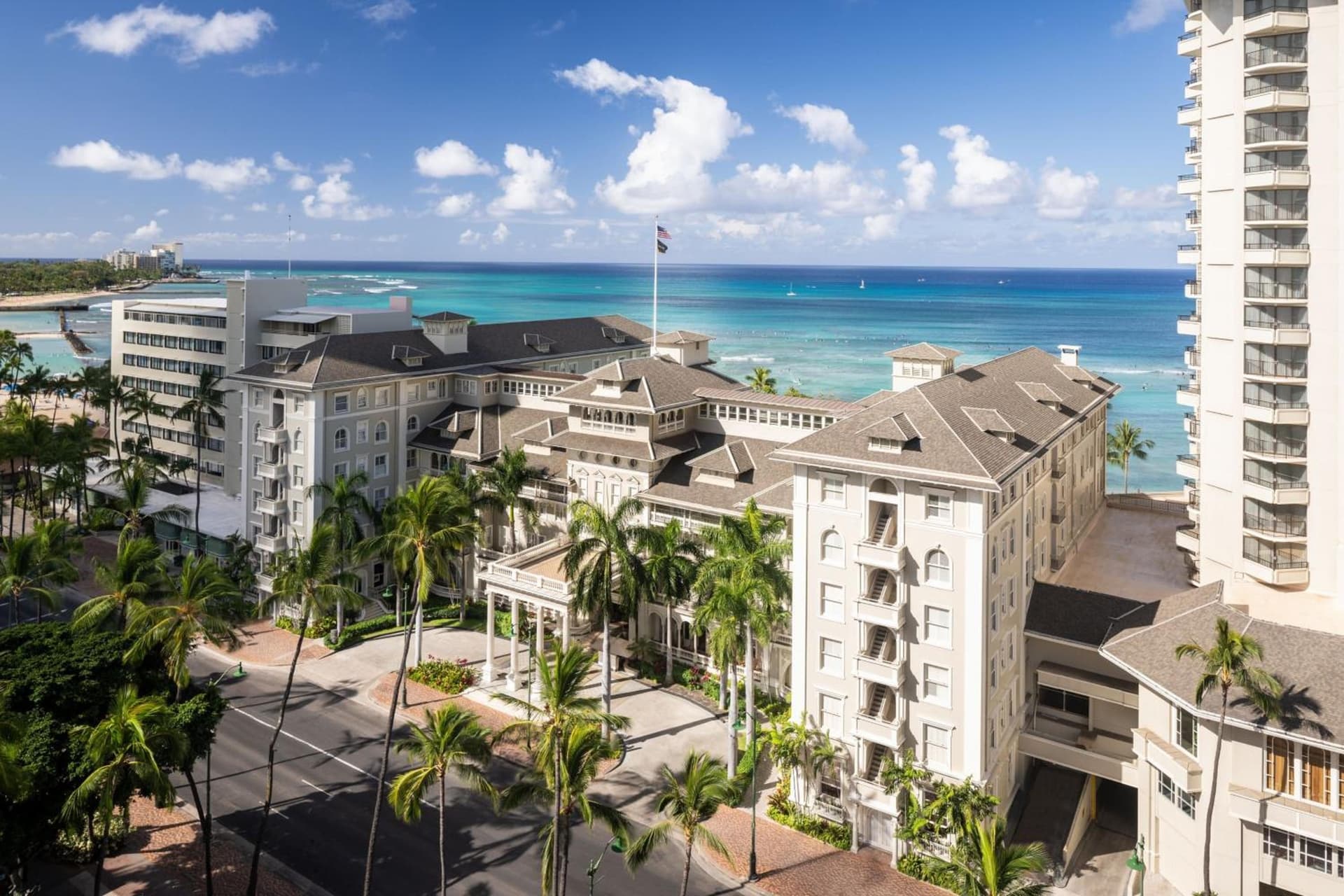 Moana Surfrider, A Westin Resort & Spa, Waikiki Beach property views in Honolulu, HI — gallery photo 3