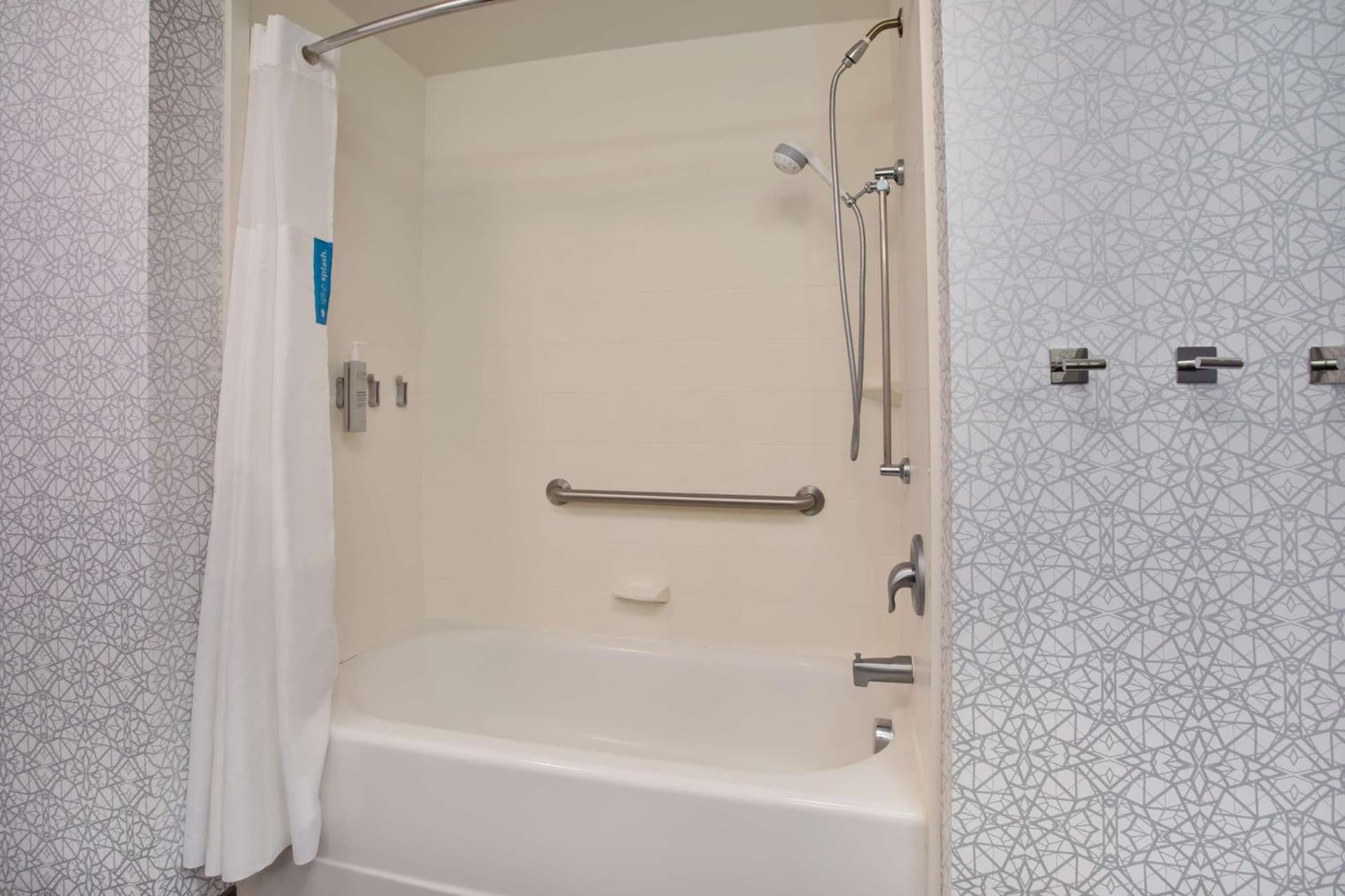 Hampton Inn & Suites Columbia/Southeast-Fort Jackson gallery photo in Columbia, SC — image 5