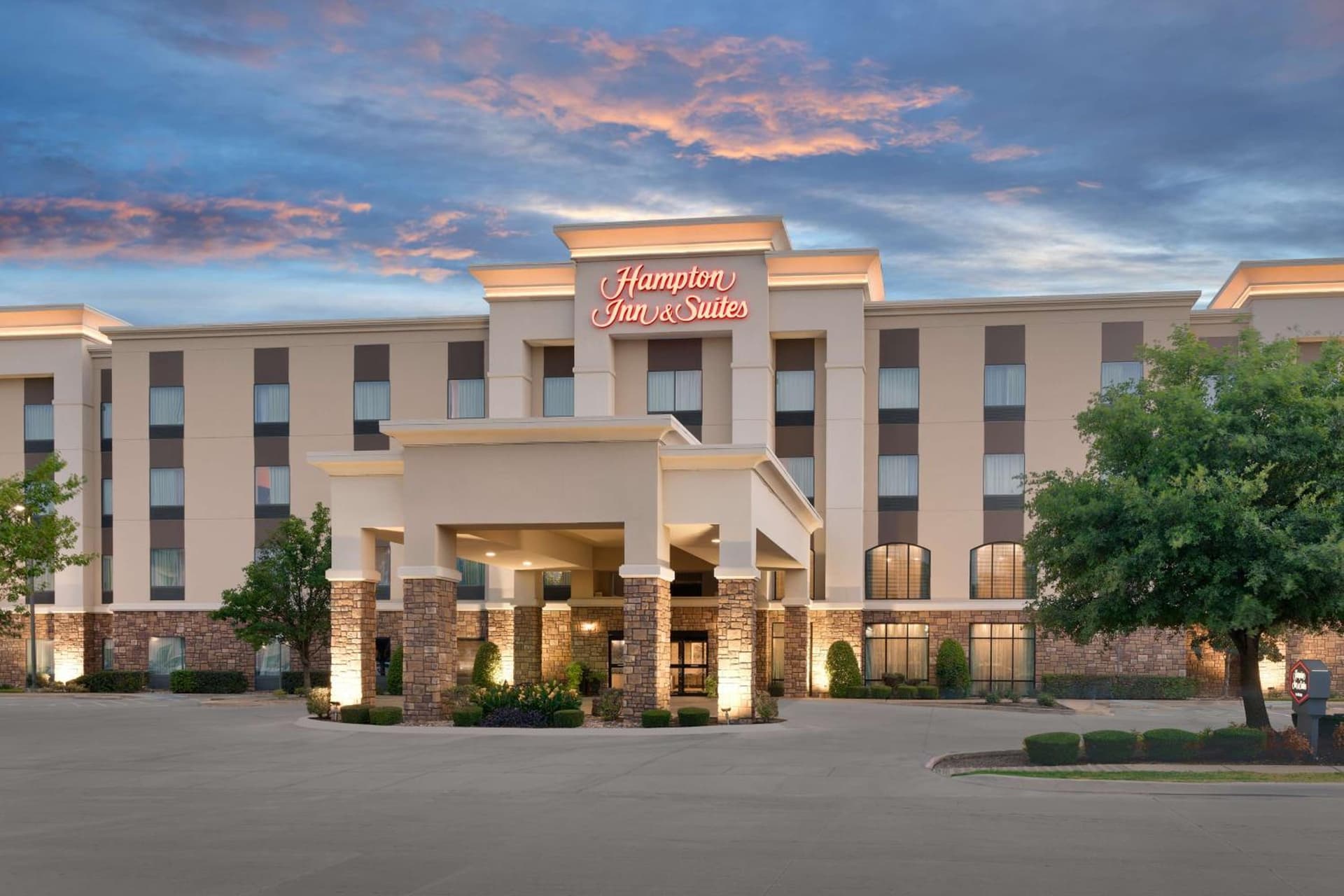 Hampton Inn & Suites Ft Worth-Burleson featured exterior or lobby in Burleson, TX — similar hotel