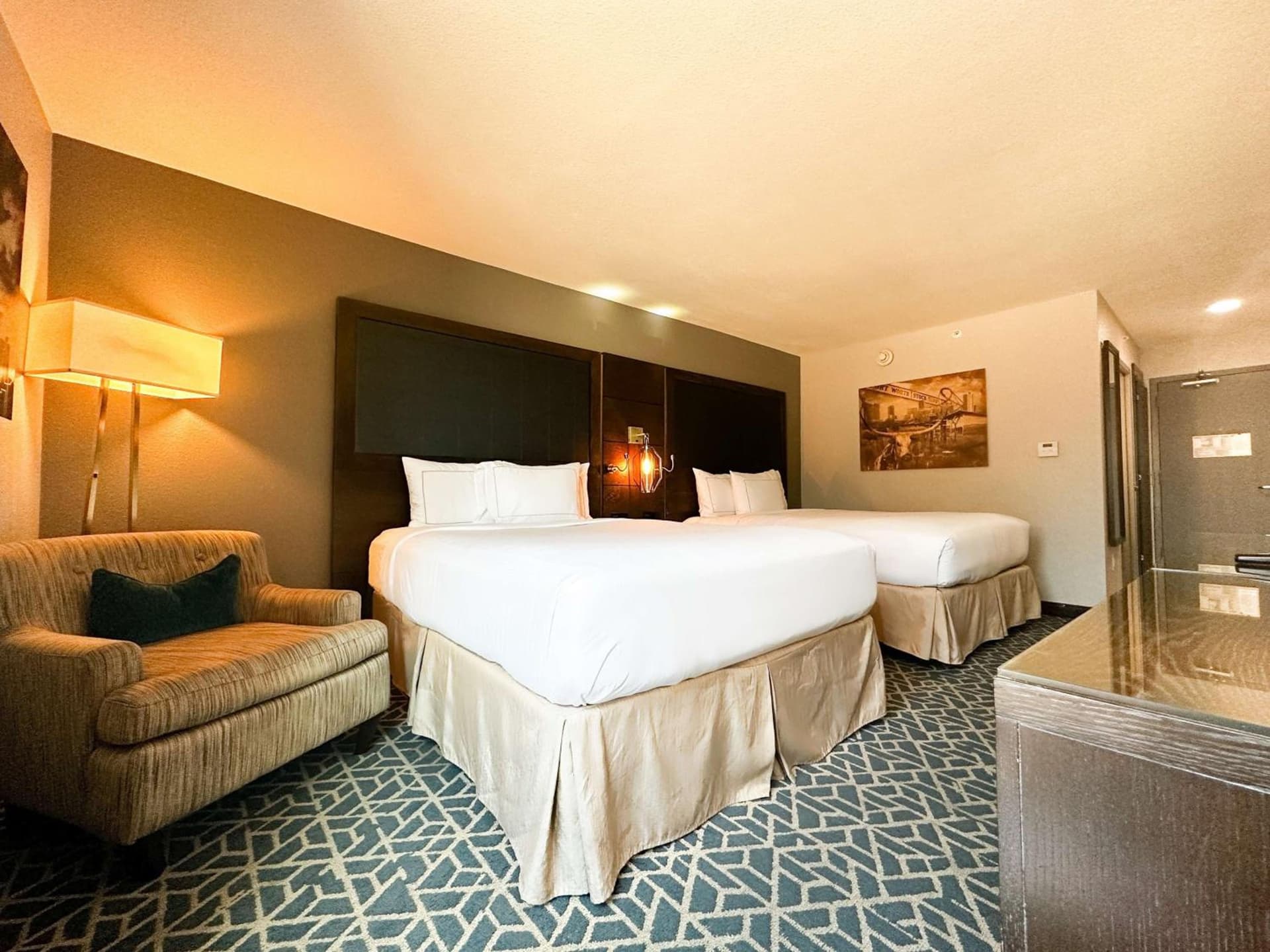 Doubletree by Hilton Arlington DFW South property views in Arlington, TX — gallery photo 3