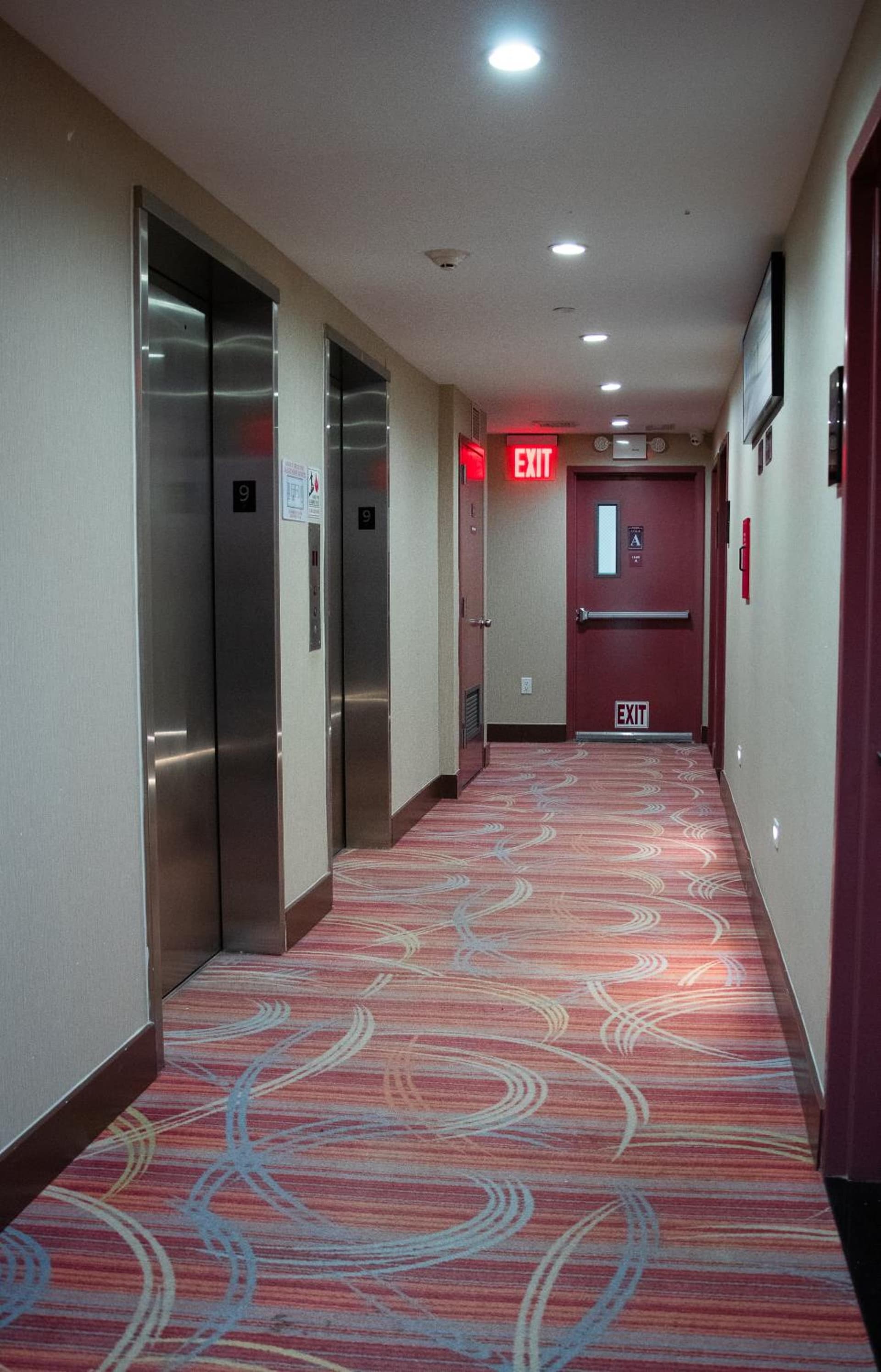 LIC Plaza Hotel gallery photo in Queens, NY — image 20