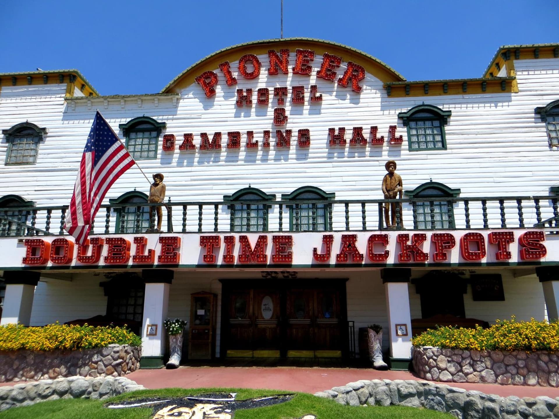 The New Pioneer featured exterior or lobby in Laughlin, NV — similar hotel