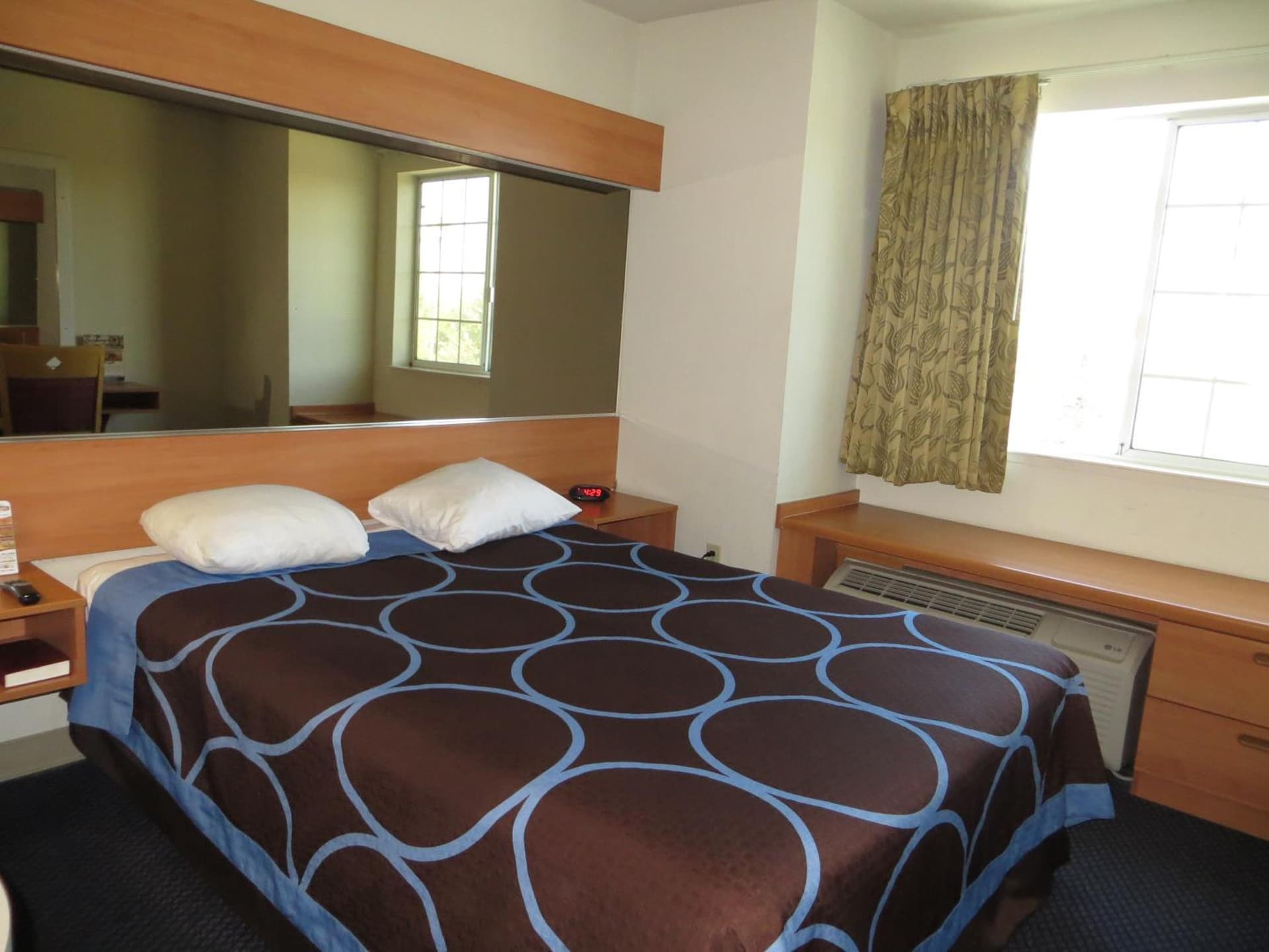 SureStay by Best Western Sacramento South Natomas gallery photo in Sacramento, CA — image 24