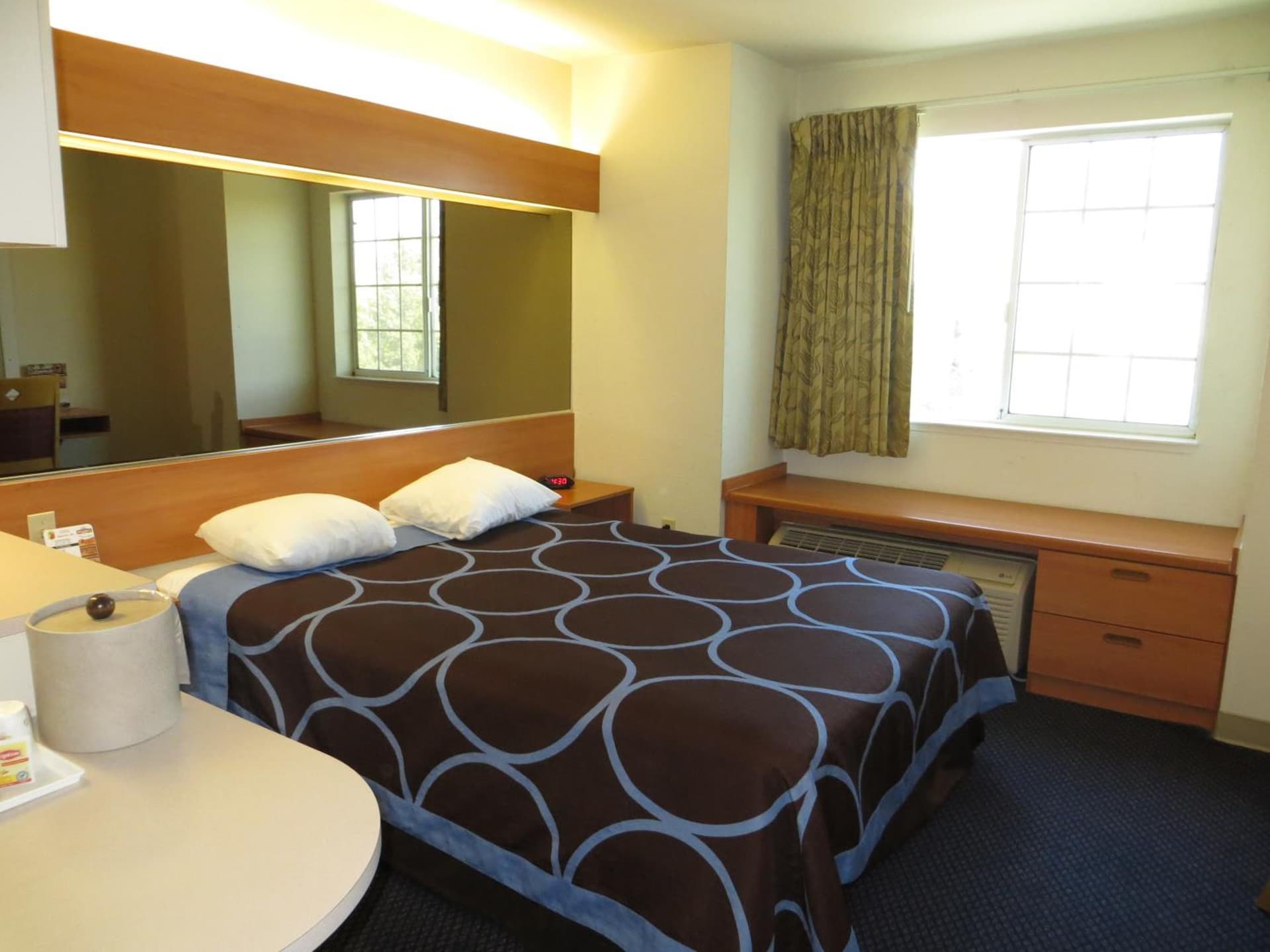 SureStay by Best Western Sacramento South Natomas gallery photo in Sacramento, CA — image 15