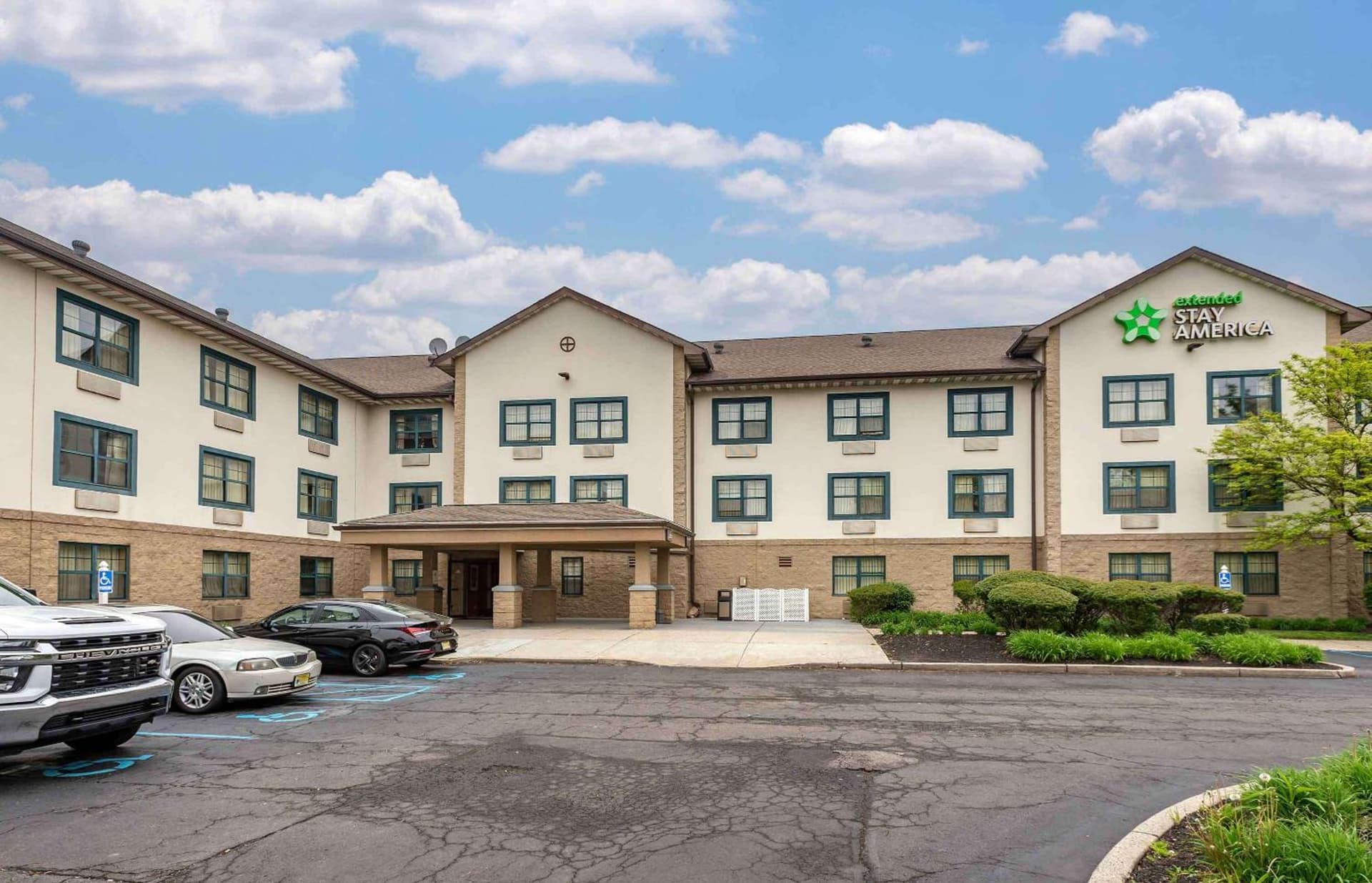 Extended Stay America Suites - Edison - Raritan Center featured exterior or lobby in Edison — similar hotel