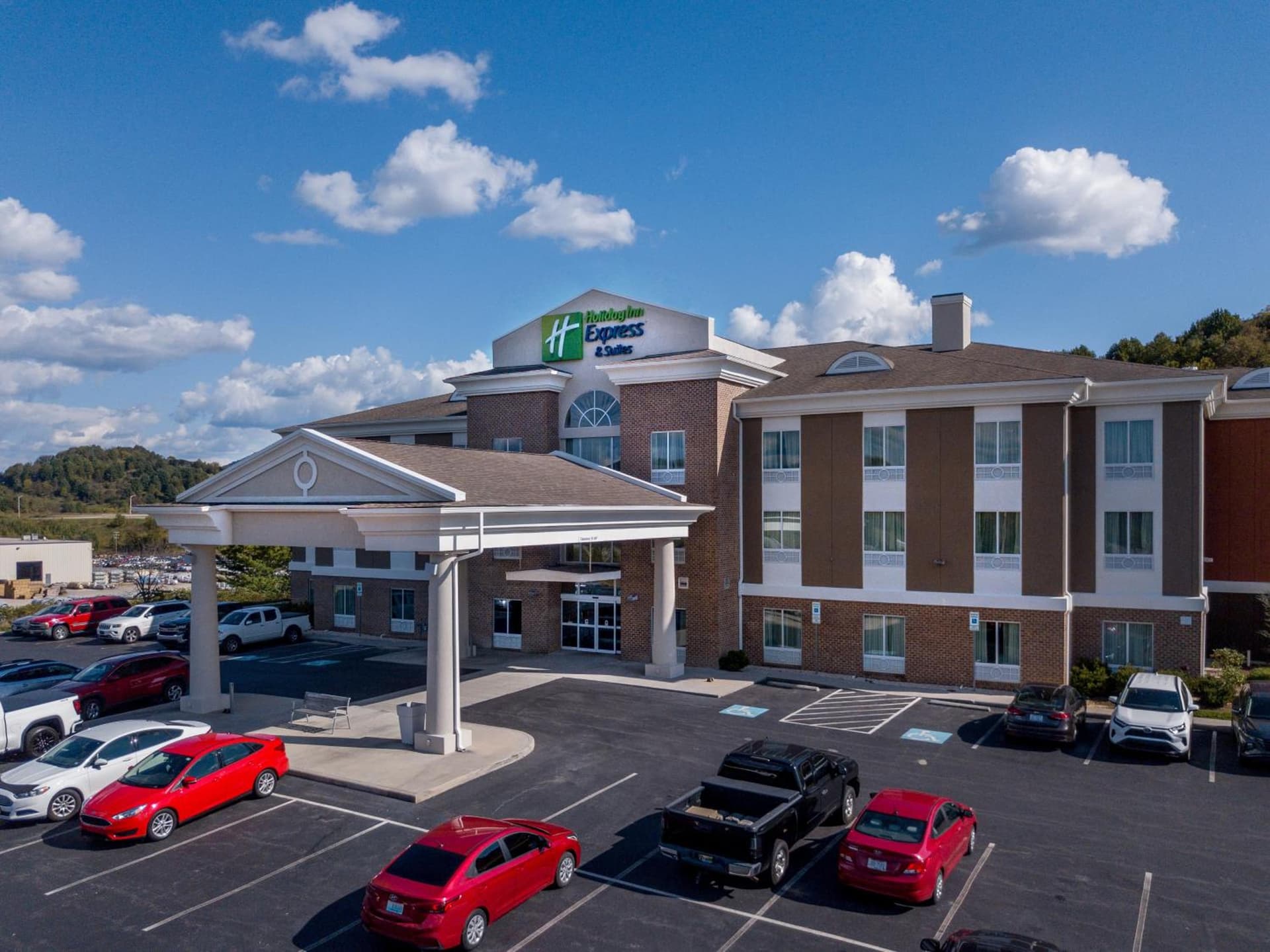Holiday Inn Express & Suites Lebanon by IHG property views in Lebanon, VA — gallery photo 3