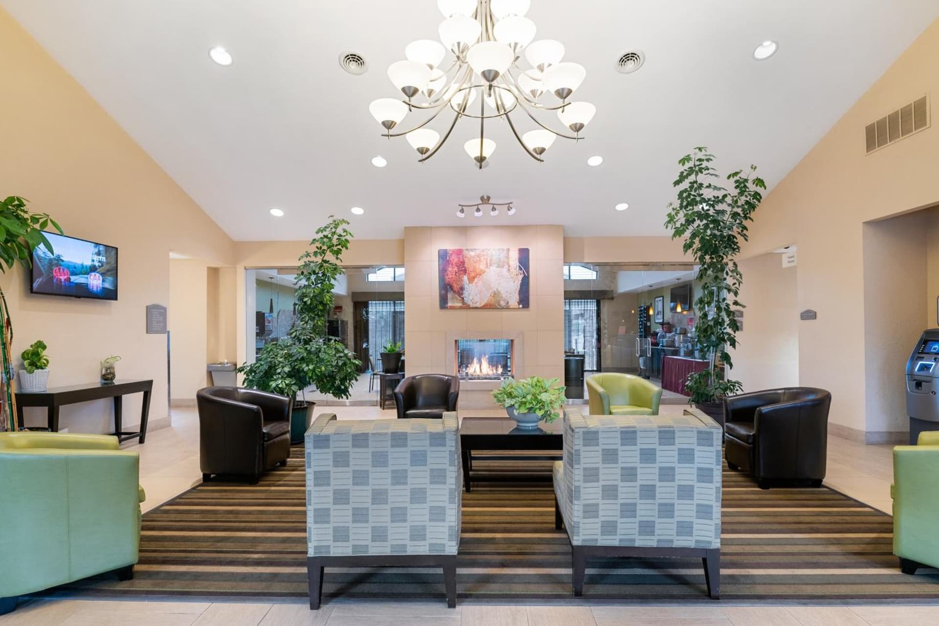 Antioch Hotel & Suites gallery photo in Antioch, IL — image 20