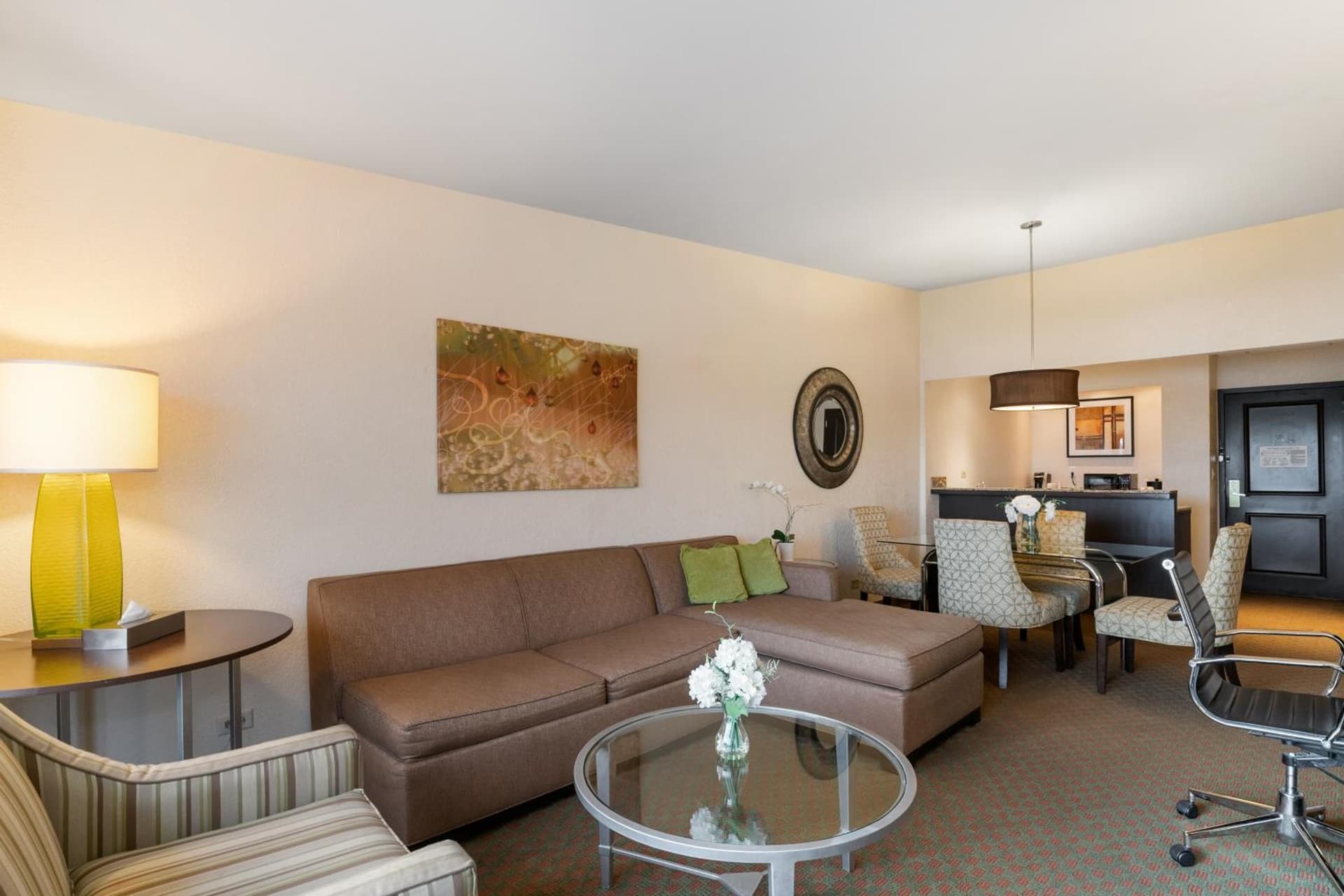 Antioch Hotel & Suites gallery photo in Antioch, IL — image 13
