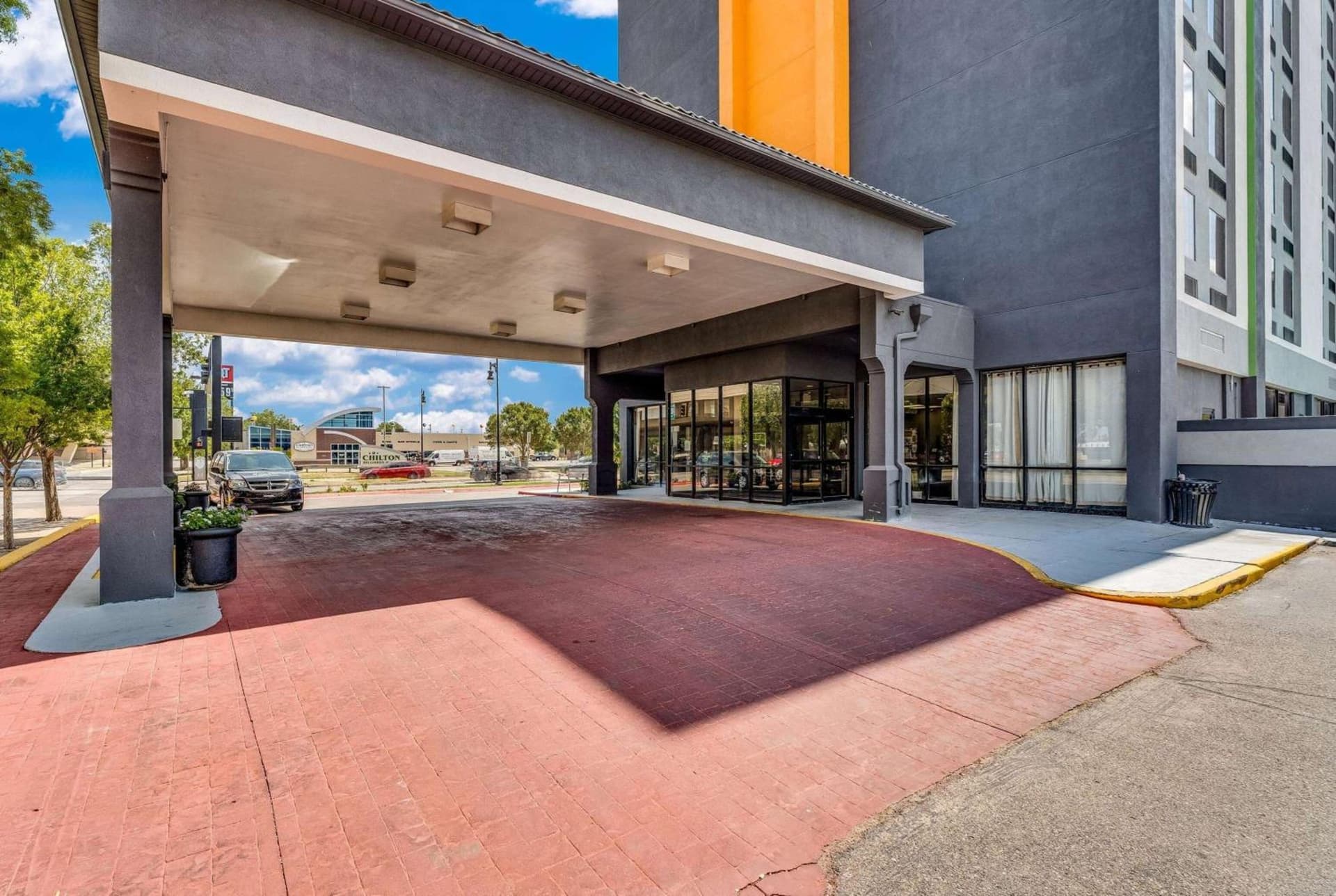 Wyndham Garden Wichita Downtown interior in Wichita, KS — gallery photo 2
