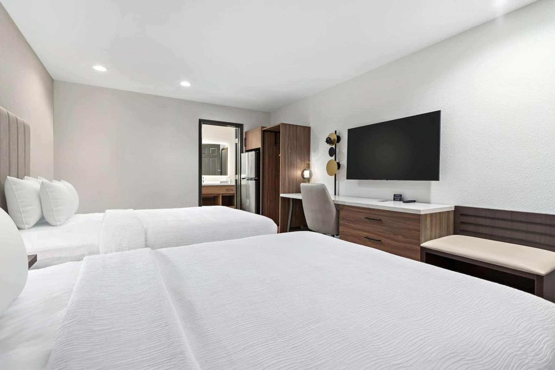 Baymont by Wyndham Beaumont gallery photo in Beaumont, TX — image 52
