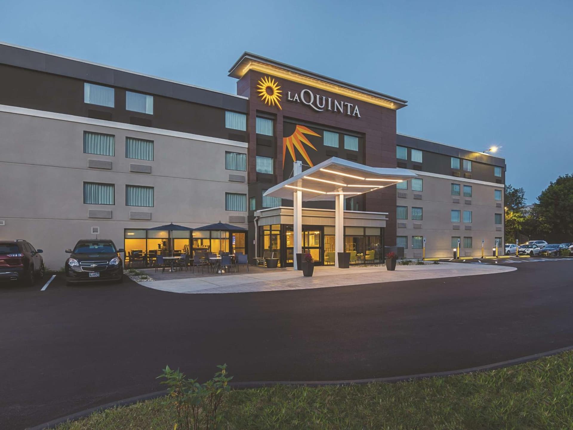La Quinta Inn & Suites by Wyndham Portland DT Maine Med gallery photo in Portland, ME — image 13