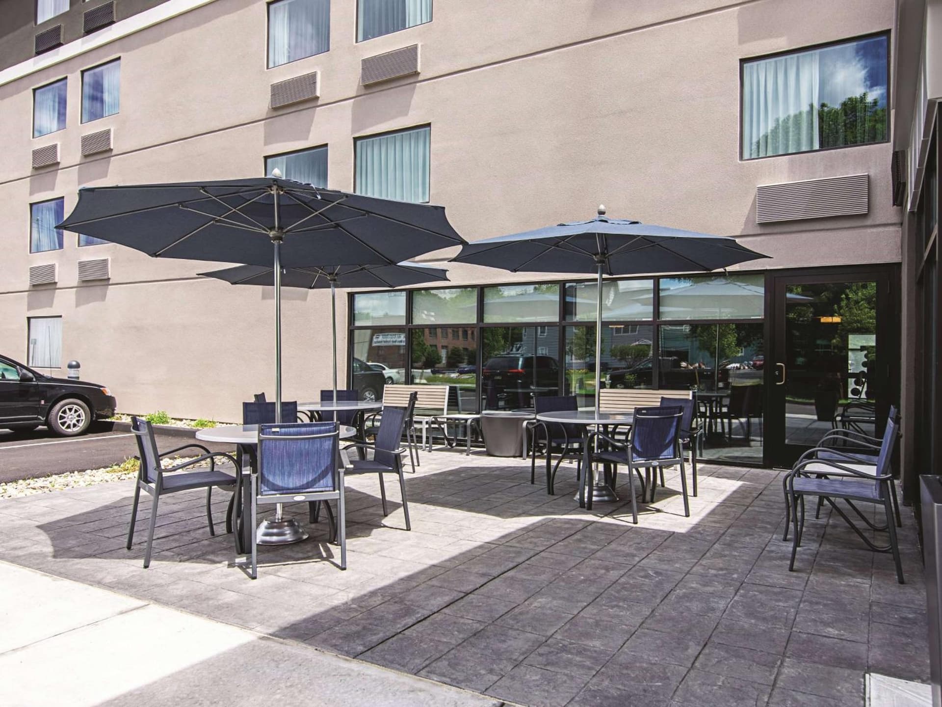 La Quinta Inn & Suites by Wyndham Portland DT Maine Med property views in Portland, ME — gallery photo 3