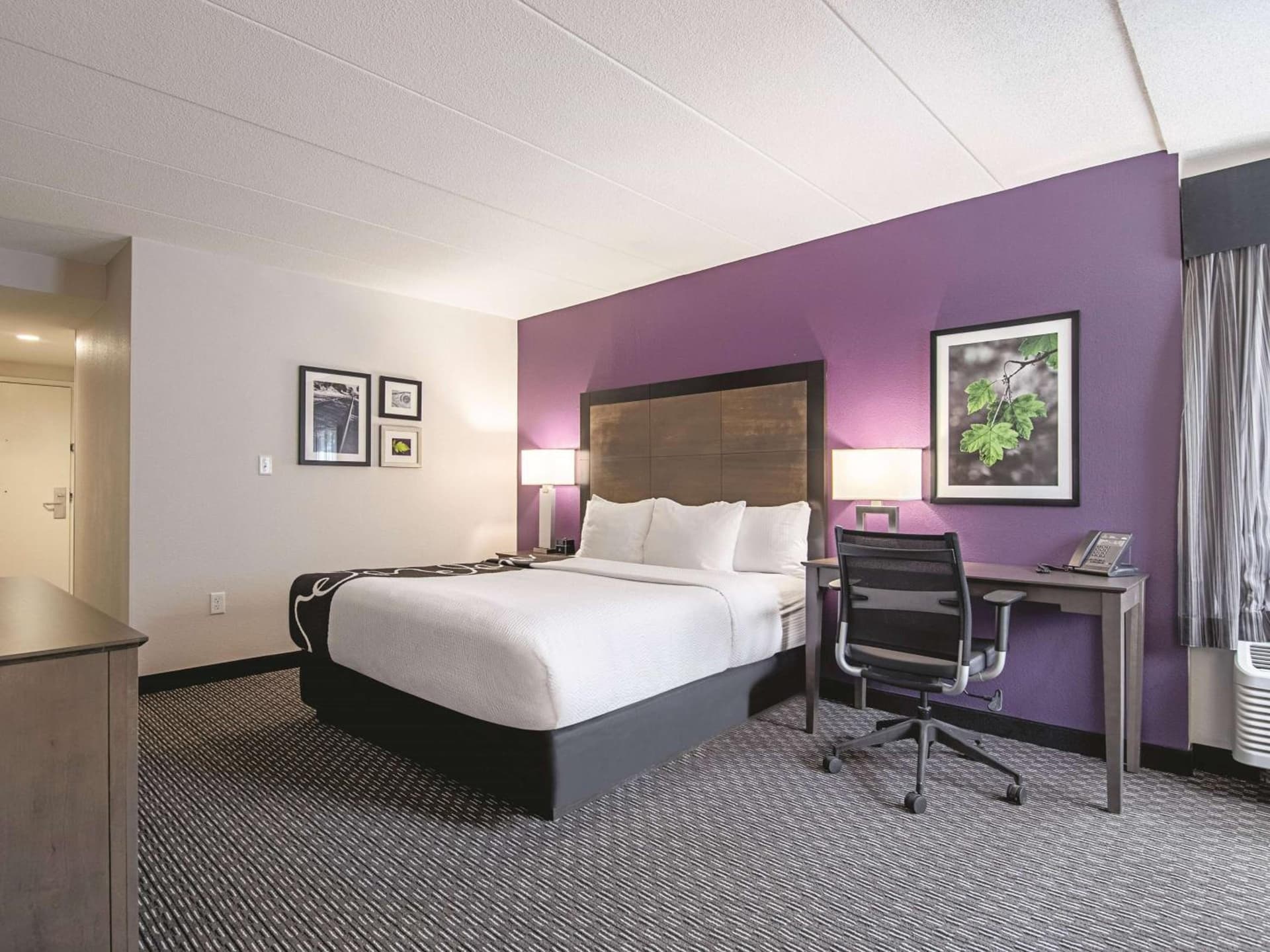 La Quinta Inn & Suites by Wyndham Portland DT Maine Med gallery photo in Portland, ME — image 24
