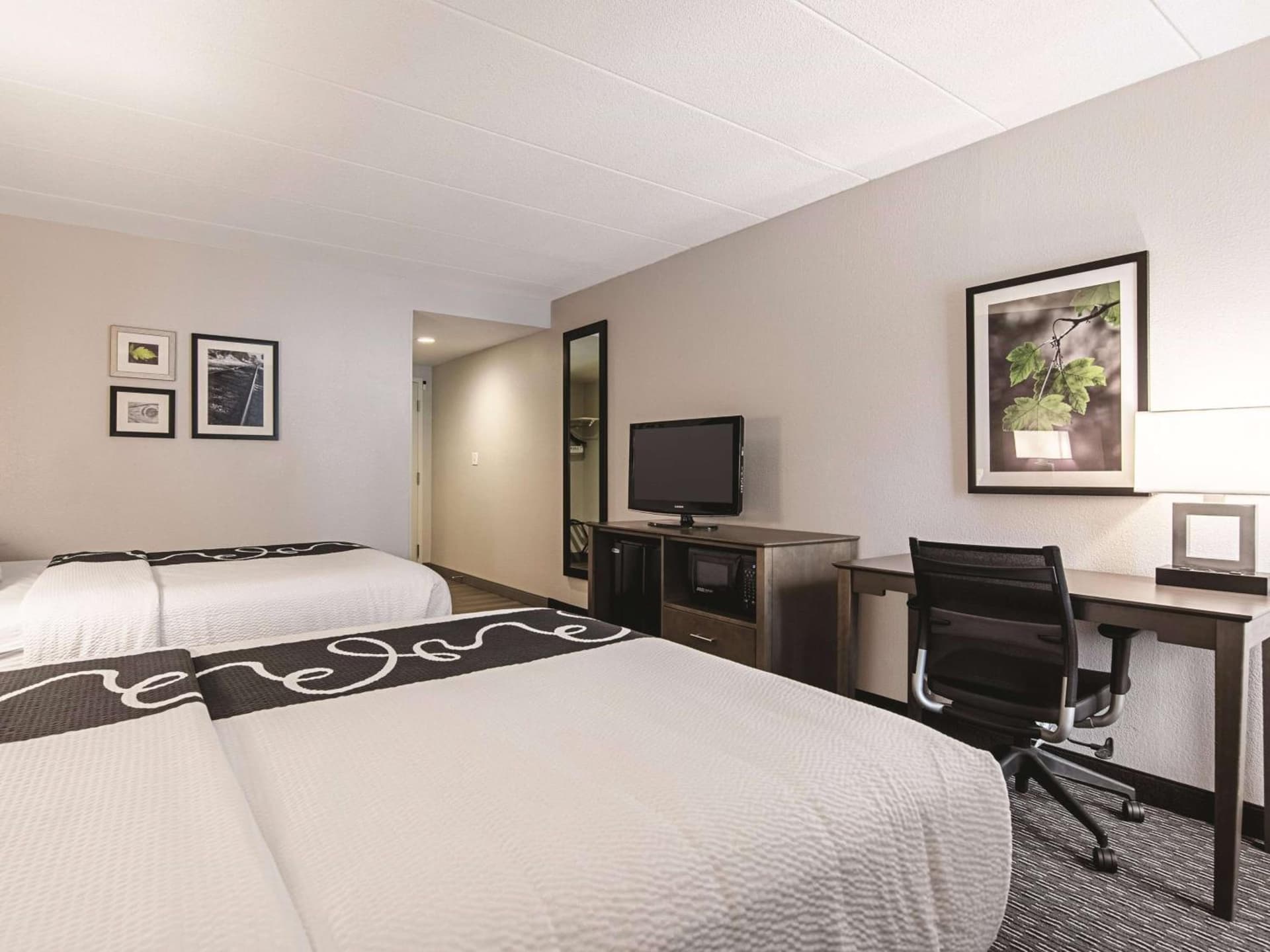 La Quinta Inn & Suites by Wyndham Portland DT Maine Med gallery photo in Portland, ME — image 4