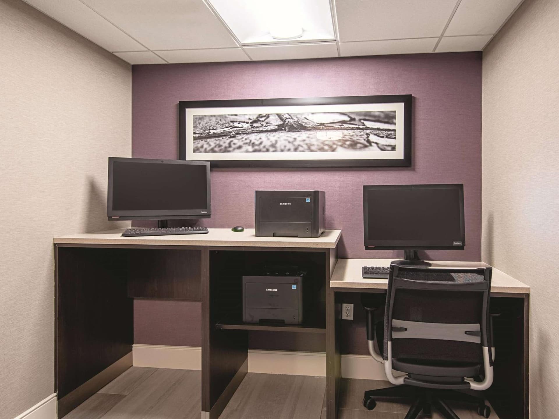La Quinta Inn & Suites by Wyndham Portland DT Maine Med gallery photo in Portland, ME — image 34