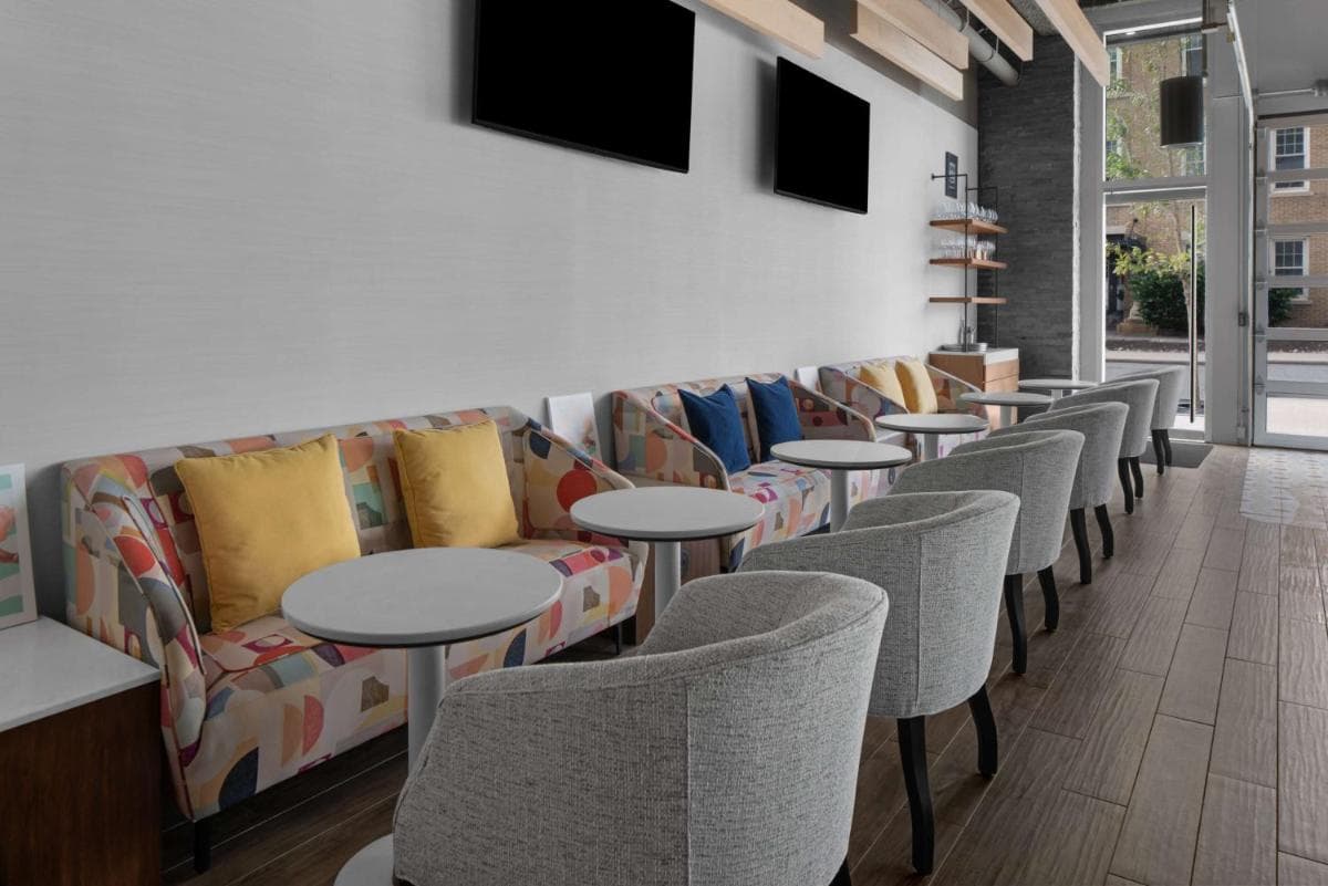 Homewood Suites By Hilton Charlotte Uptown First Ward gallery photo in Charlotte, NC — image 8