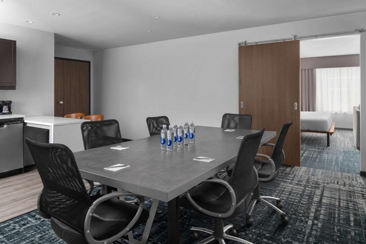 Homewood Suites By Hilton Charlotte Uptown First Ward gallery photo in Charlotte, NC — image 12