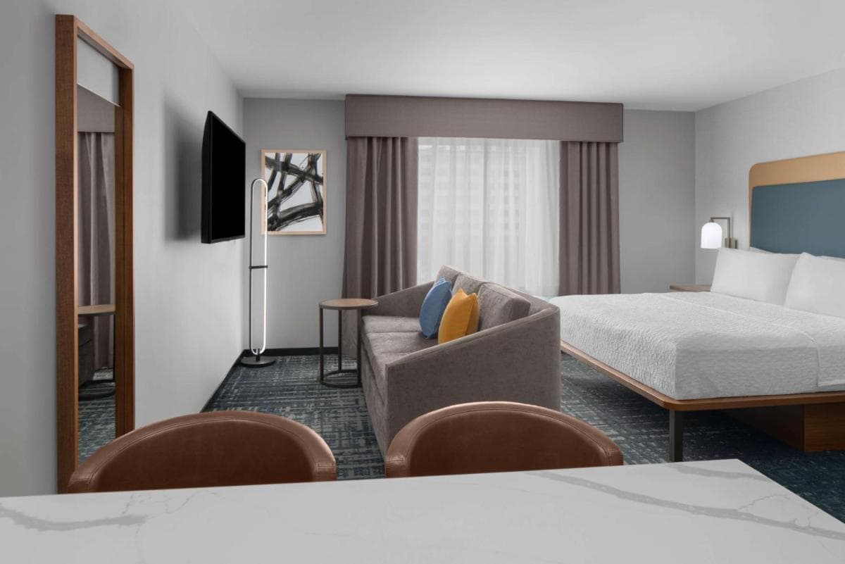 Homewood Suites By Hilton Charlotte Uptown First Ward gallery photo in Charlotte, NC — image 23