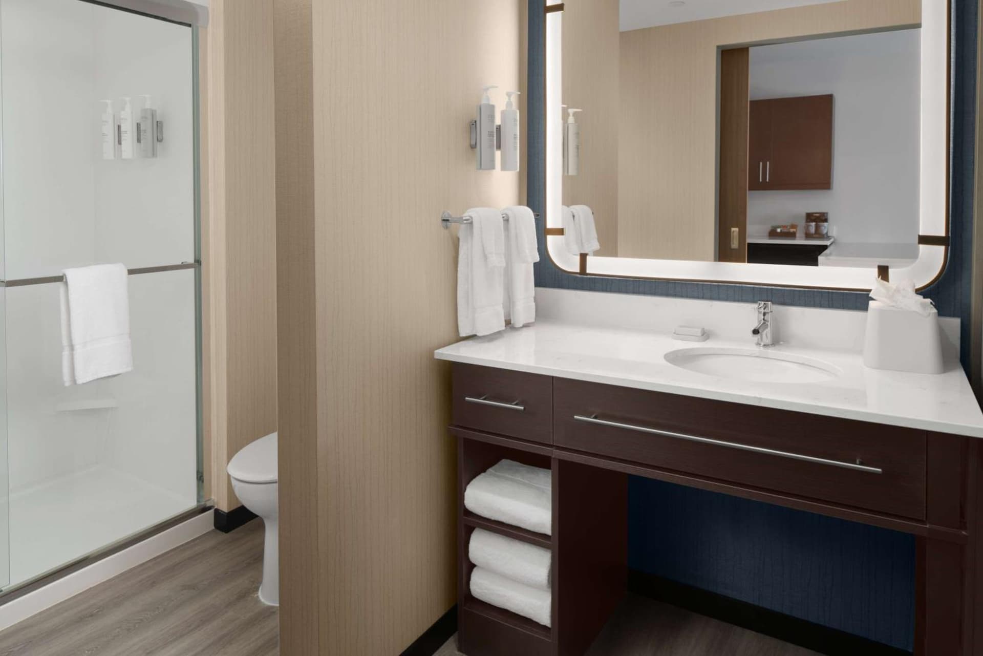 Homewood Suites By Hilton Charlotte Uptown First Ward gallery photo in Charlotte, NC — image 22