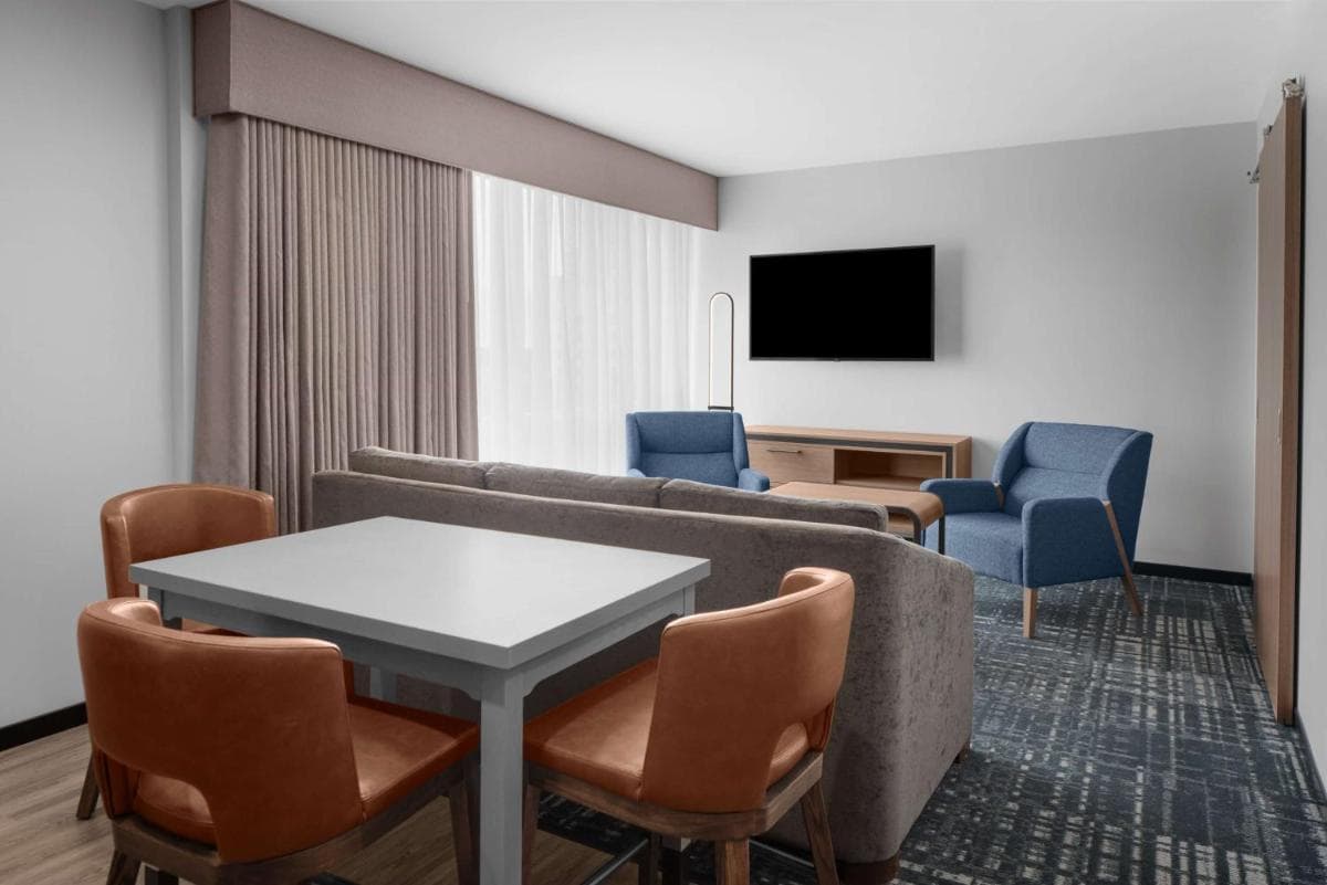 Homewood Suites By Hilton Charlotte Uptown First Ward gallery photo in Charlotte, NC — image 25