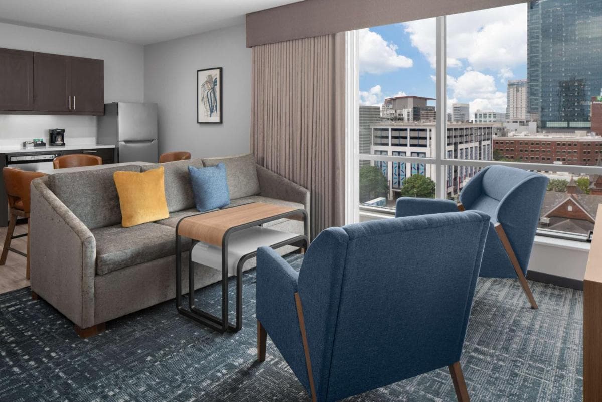 Homewood Suites By Hilton Charlotte Uptown First Ward gallery photo in Charlotte, NC — image 30