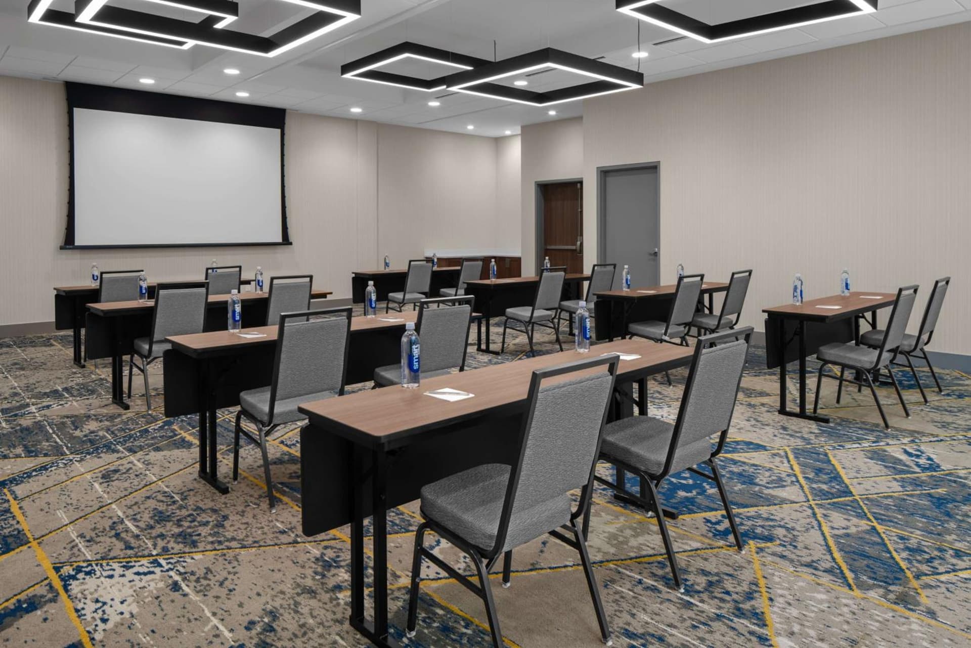 Homewood Suites By Hilton Charlotte Uptown First Ward gallery photo in Charlotte, NC — image 33