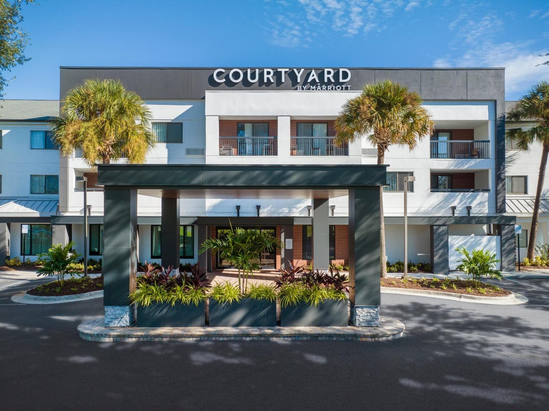 Courtyard Tampa North / I-75 Fletcher featured exterior or lobby in Tampa, FL — similar hotel