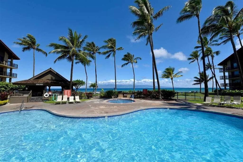 Papakea Resort G406 interior in Lahaina, HI — gallery photo 2