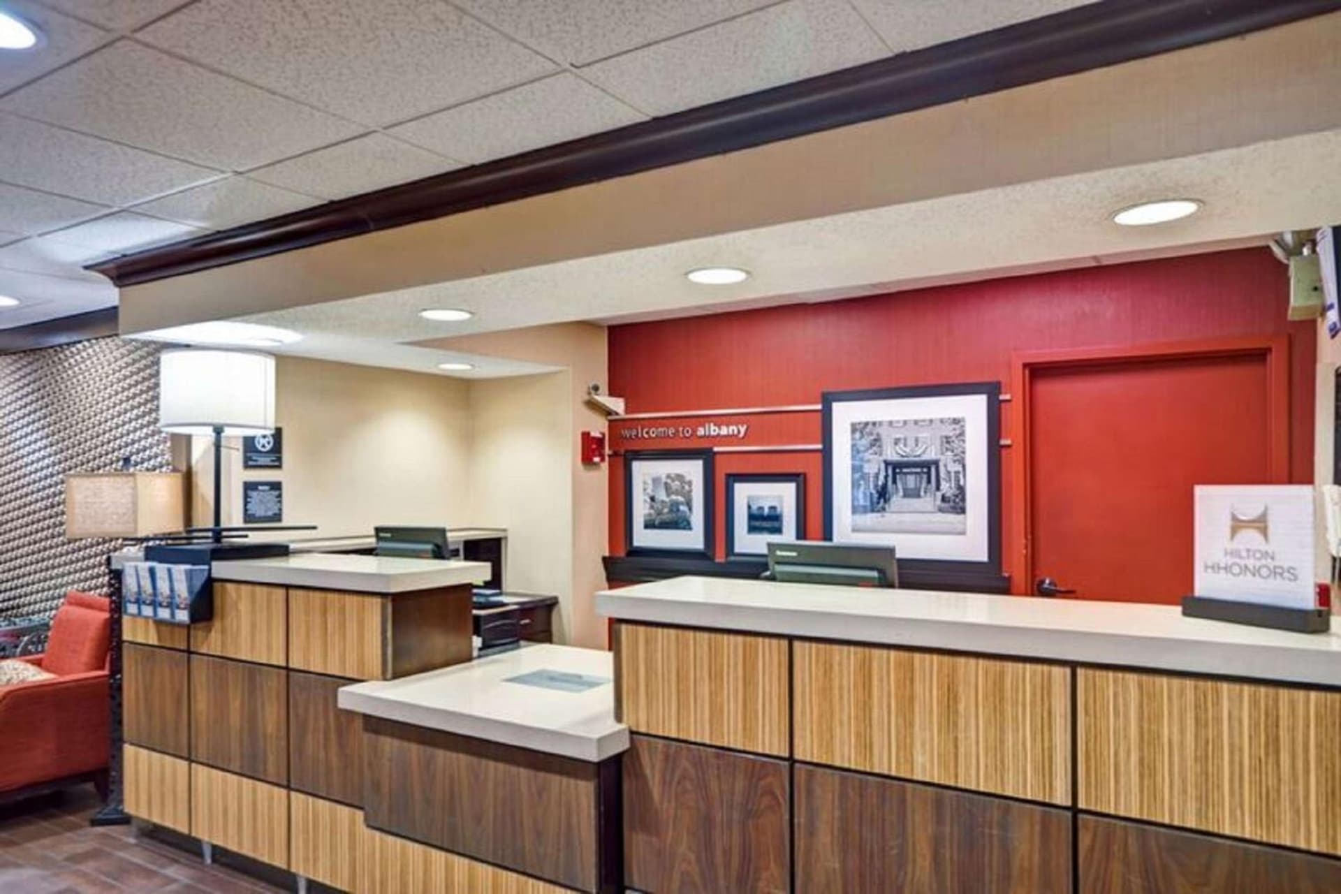 Hampton Inn Albany-Wolf Road gallery photo in Albany, NY — image 5