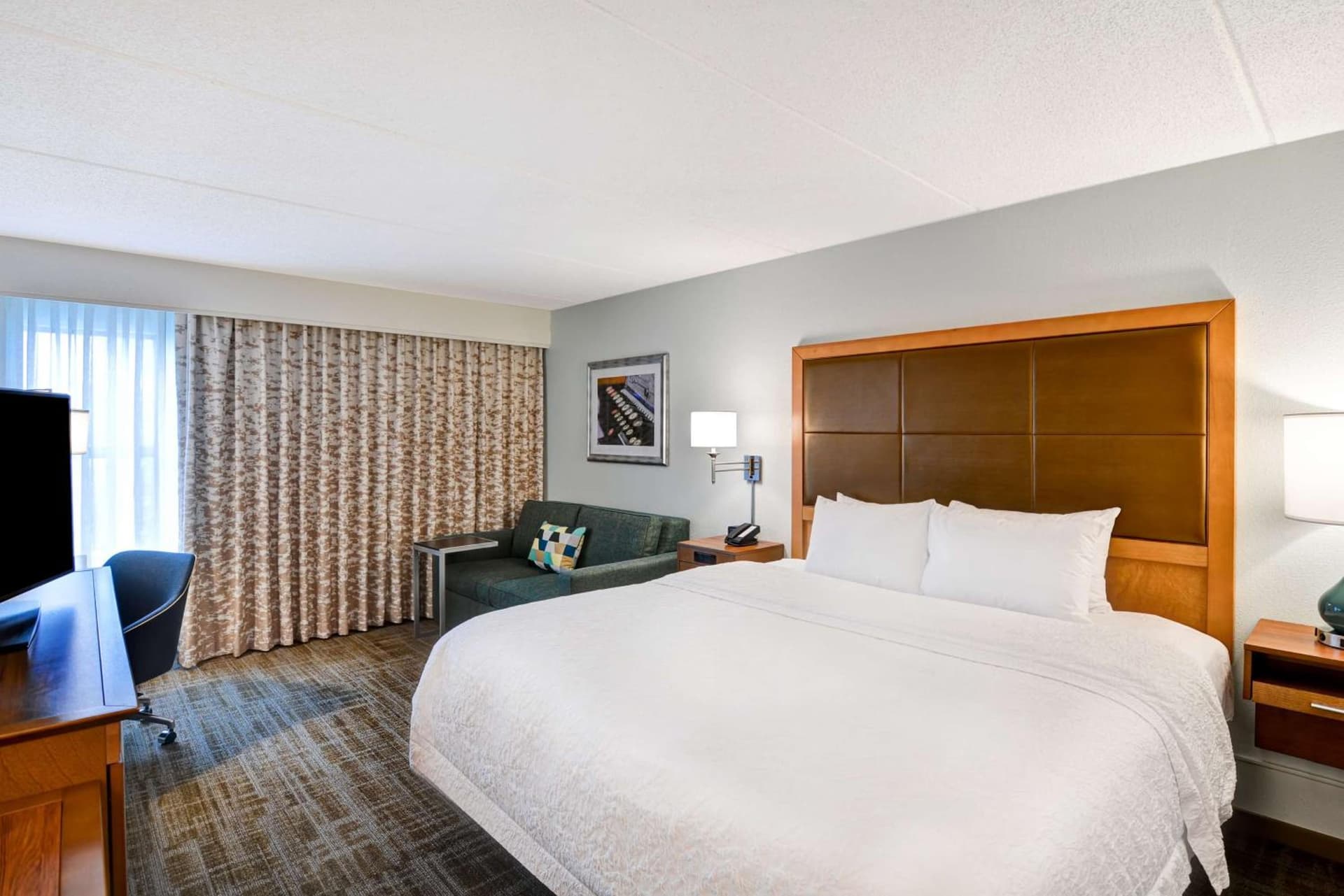 Hampton Inn Albany-Wolf Road gallery photo in Albany, NY — image 14