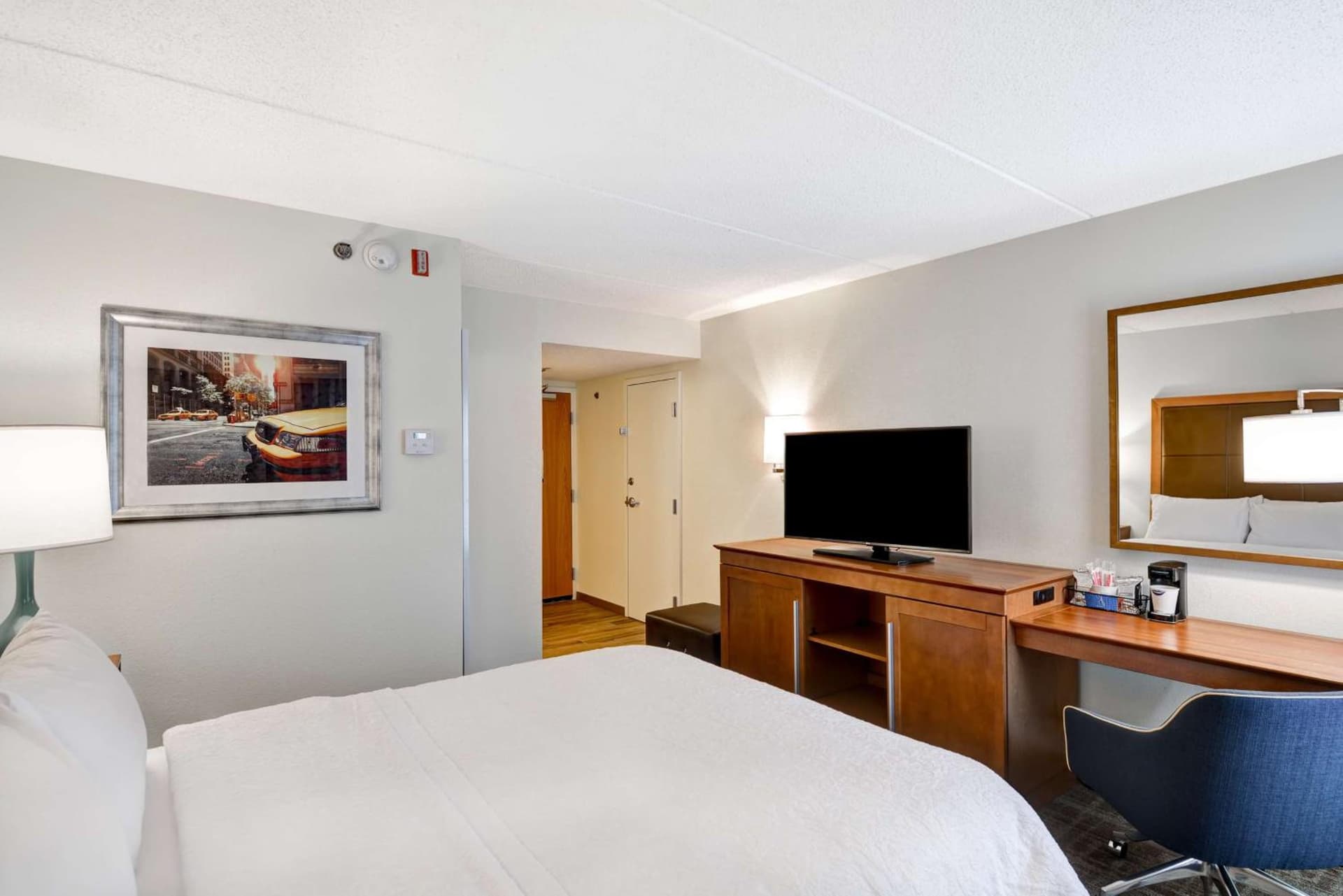 Hampton Inn Albany-Wolf Road gallery photo in Albany, NY — image 20