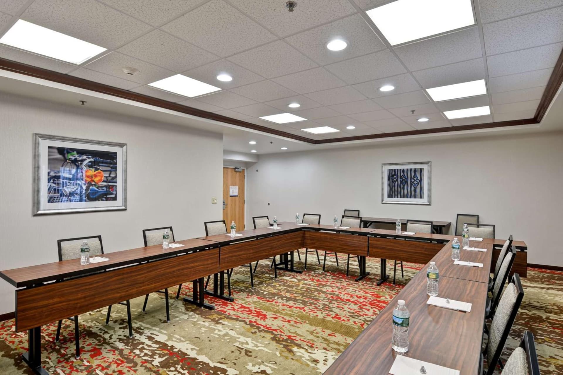 Hampton Inn Albany-Wolf Road gallery photo in Albany, NY — image 13