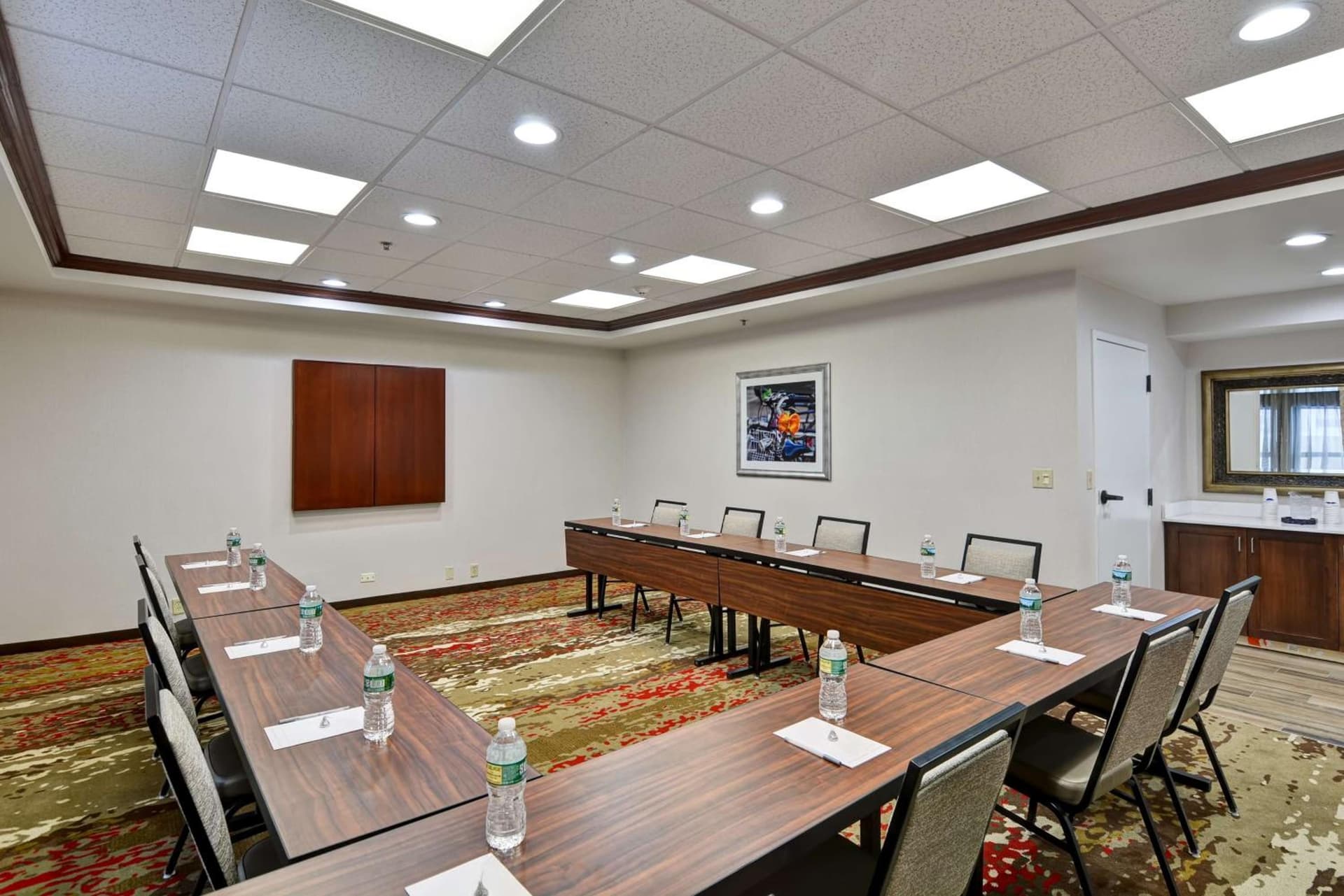 Hampton Inn Albany-Wolf Road gallery photo in Albany, NY — image 8