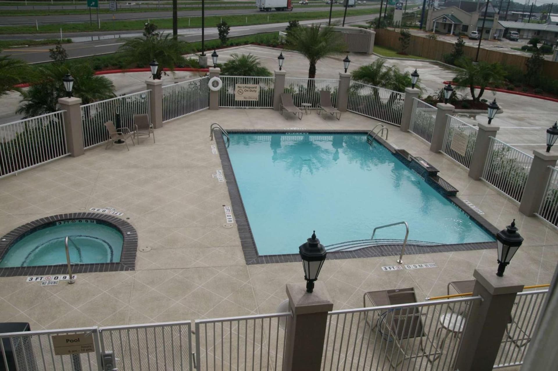 Hampton Inn Orange gallery photo in Orange, TX — image 6