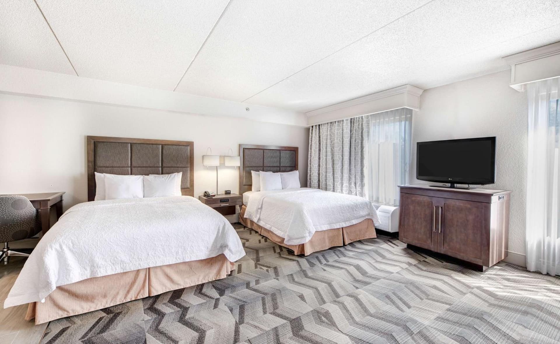 Hampton Inn & Suites Atlanta-Galleria gallery photo in Atlanta, GA — image 22