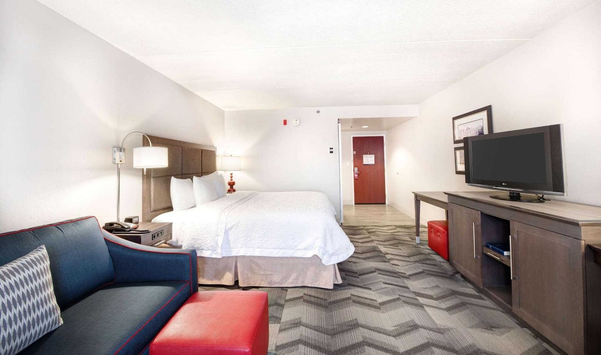 Hampton Inn & Suites Atlanta-Galleria gallery photo in Atlanta, GA — image 16